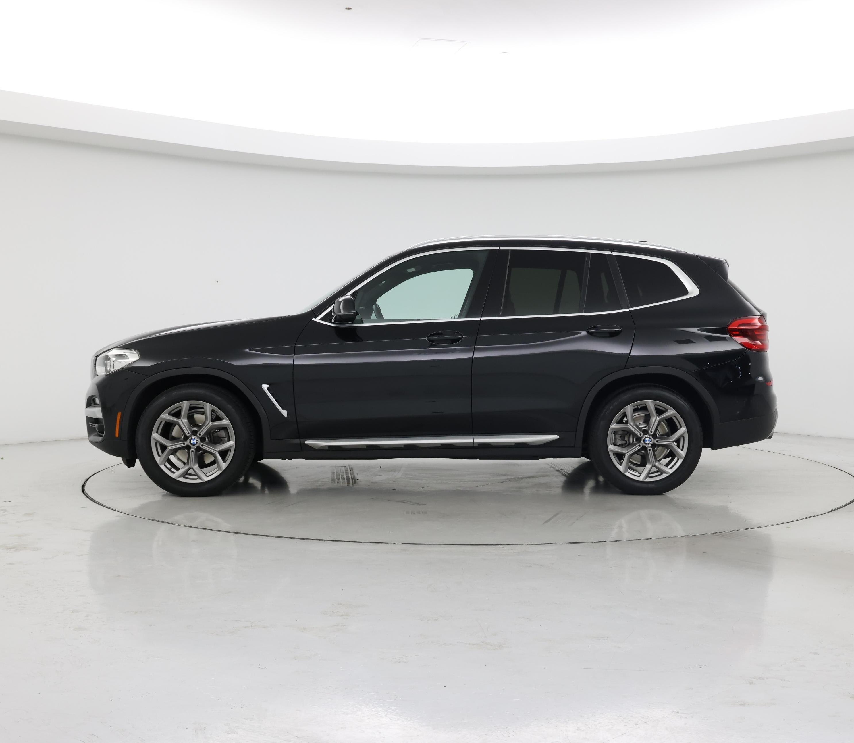 Thumbnail: 2021 BMW X3 - 3