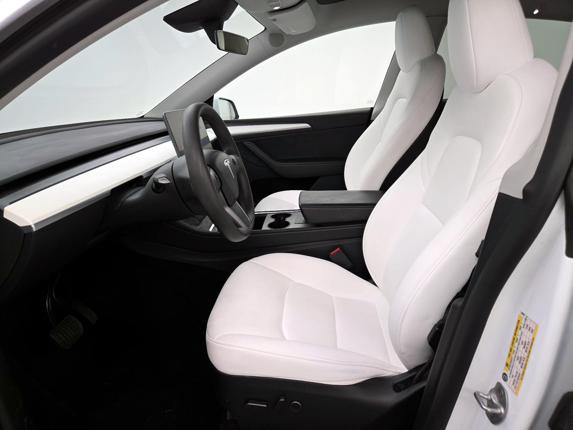 Thumbnail: 2024 Tesla Model Y - 11