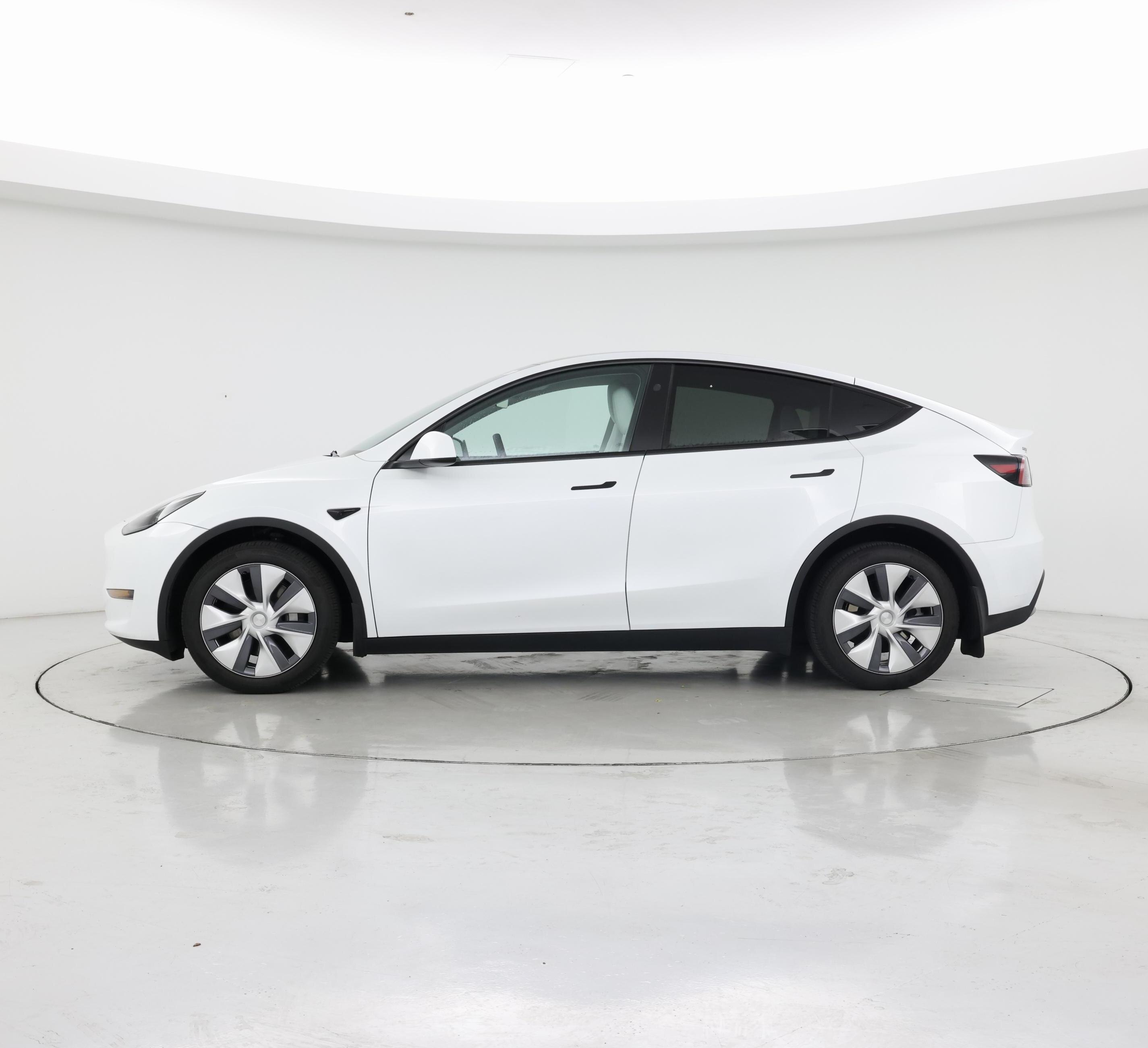 Thumbnail: 2024 Tesla Model Y - 3