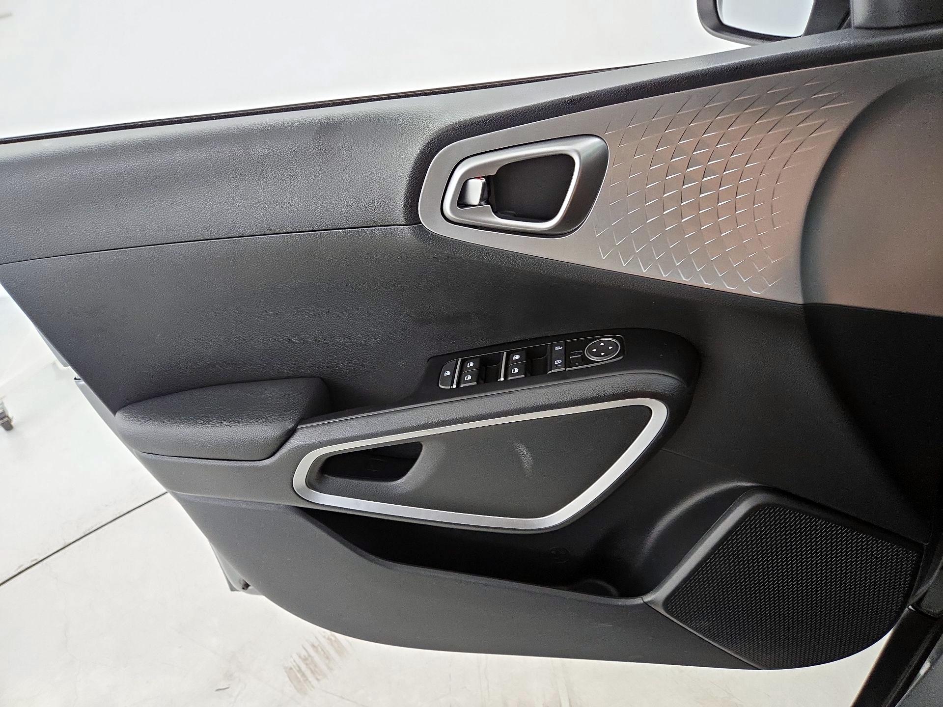 Thumbnail: 2024 Kia Soul - 12