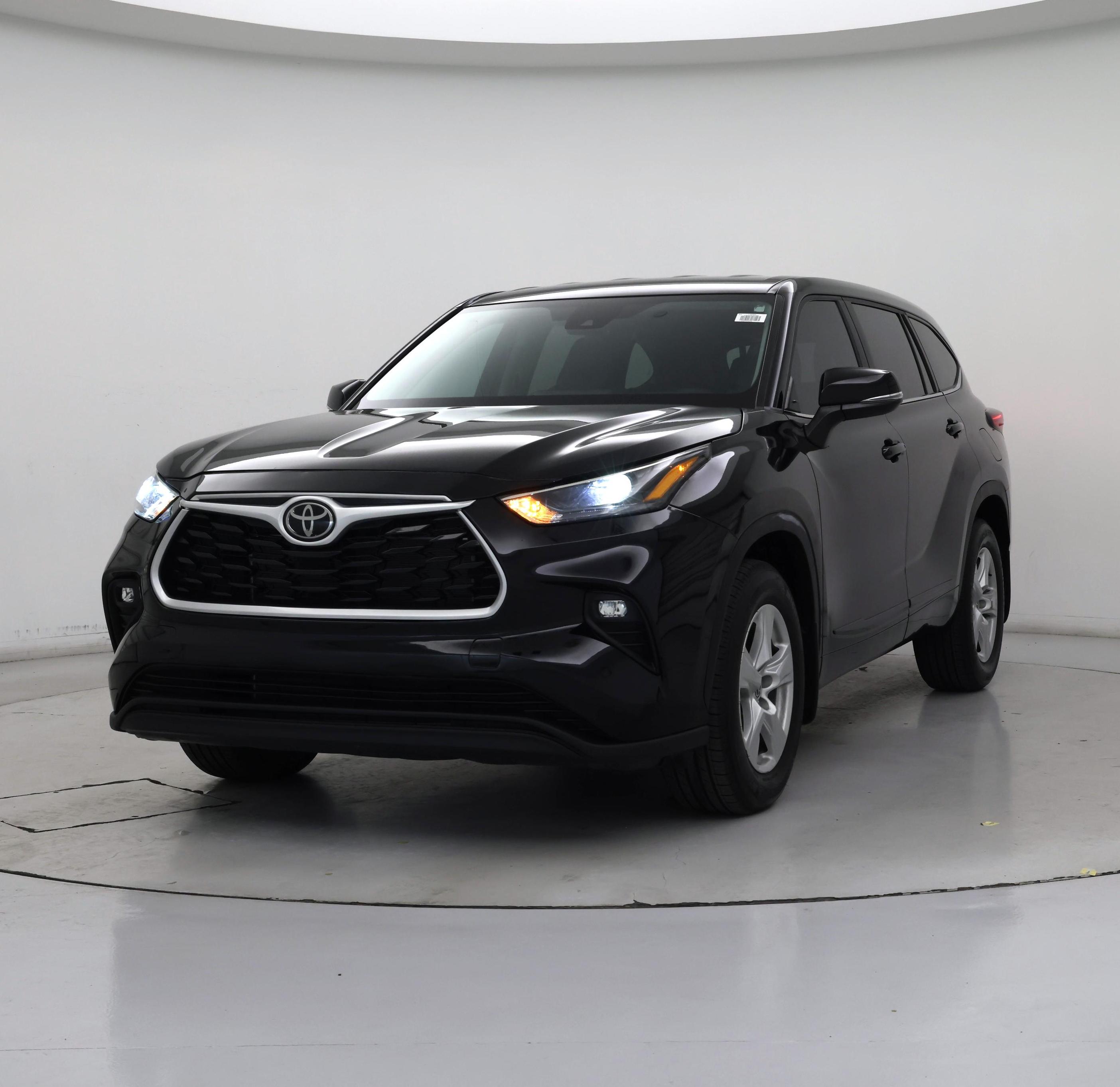Thumbnail: 2023 Toyota Highlander - 4