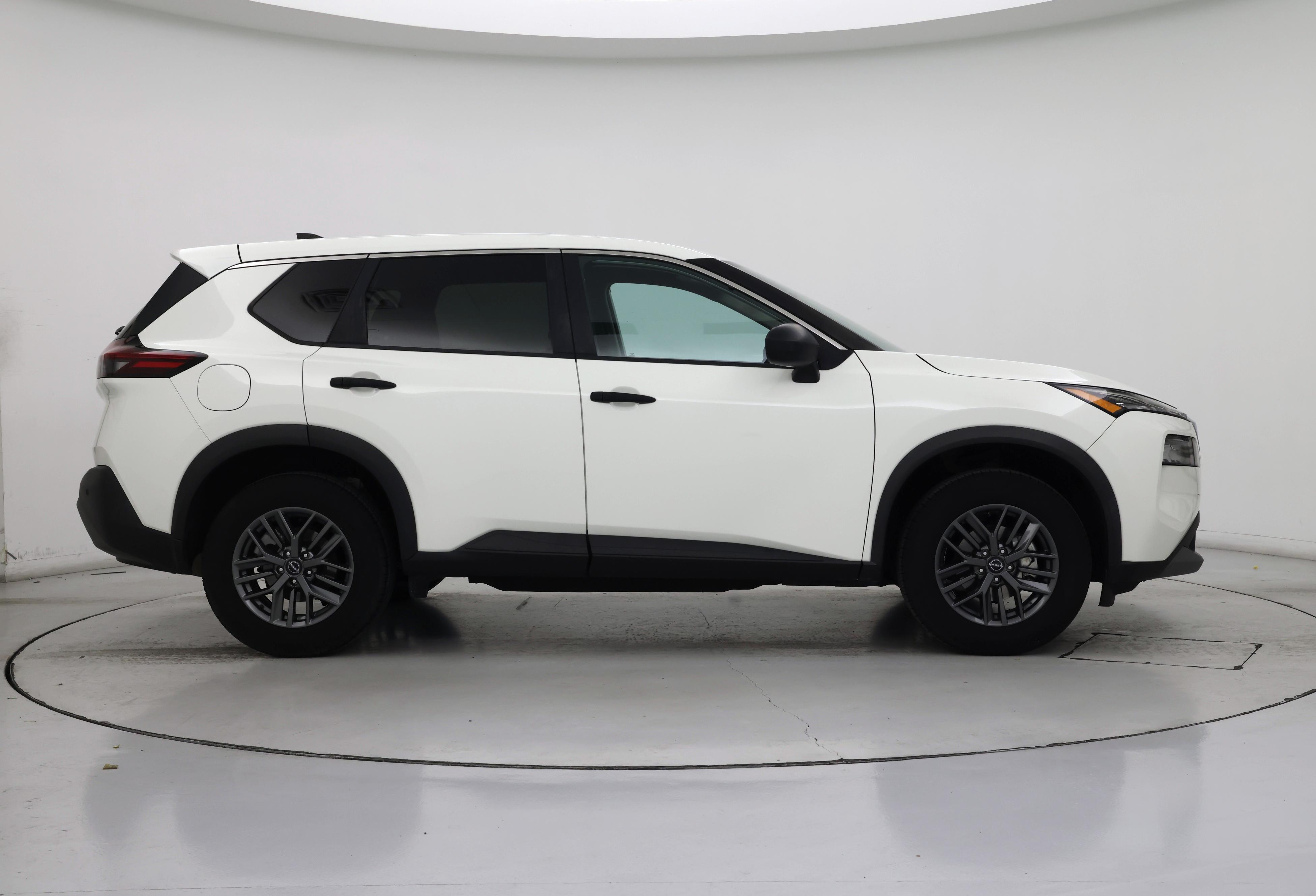 Thumbnail: 2022 Nissan Rogue - 7