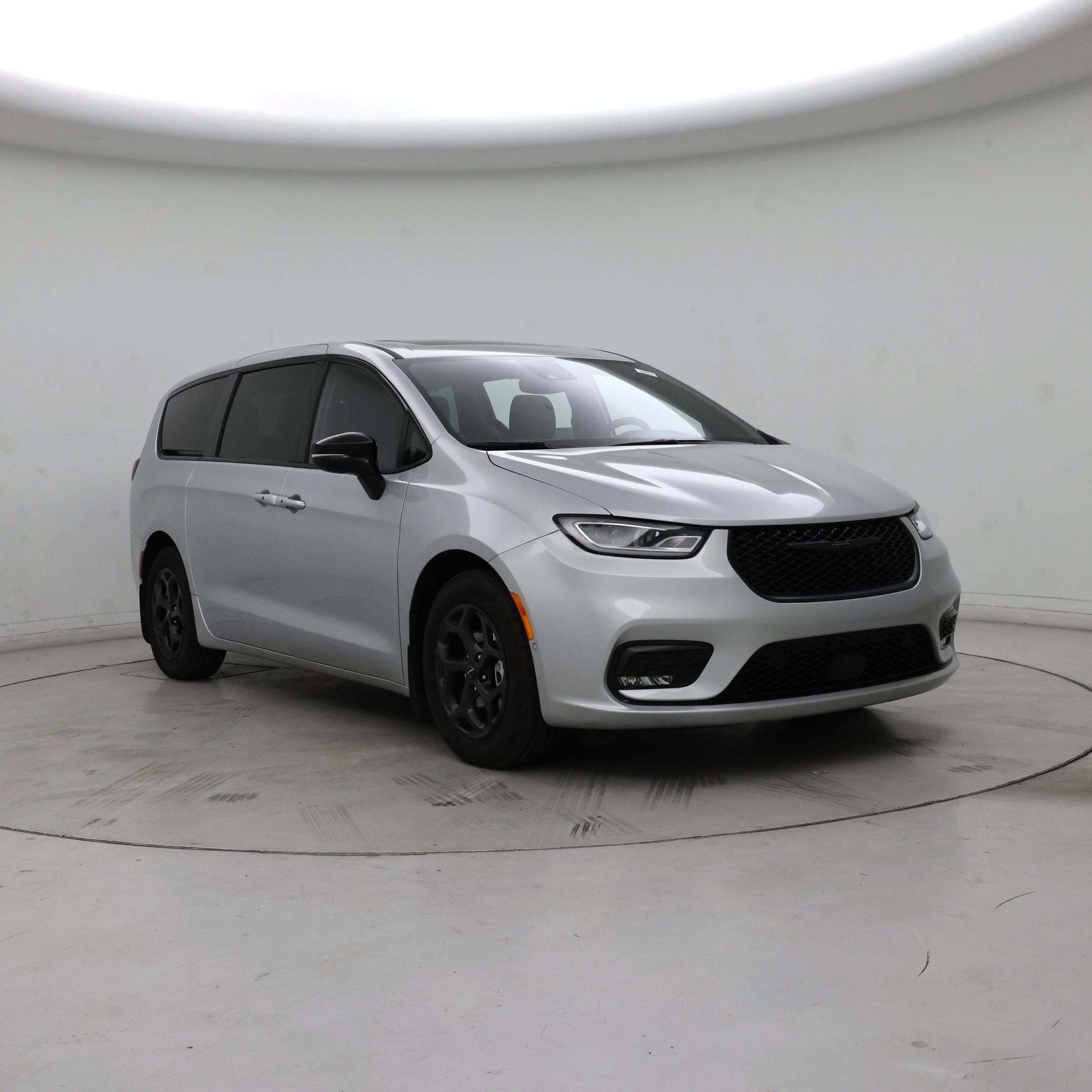 Silver 2023 Chrysler Pacifica Hybrid Limited FWD Minivan Front-Wheel Drive Automatic