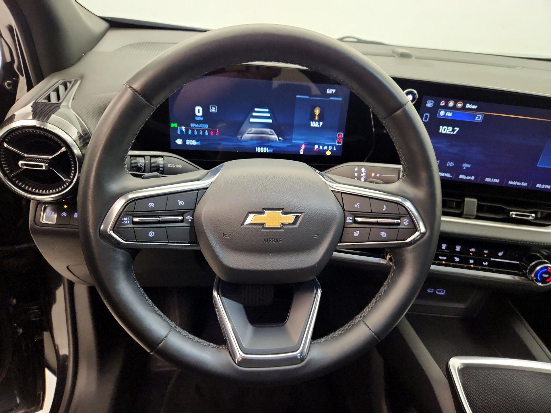 Thumbnail: 2025 Chevrolet Equinox - 10