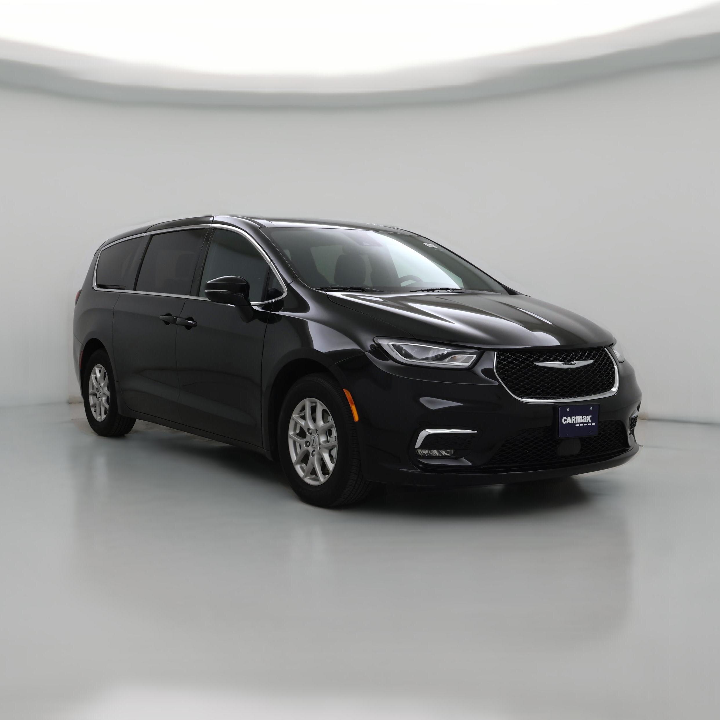 Thumbnail: 2025 Chrysler Pacifica - 1