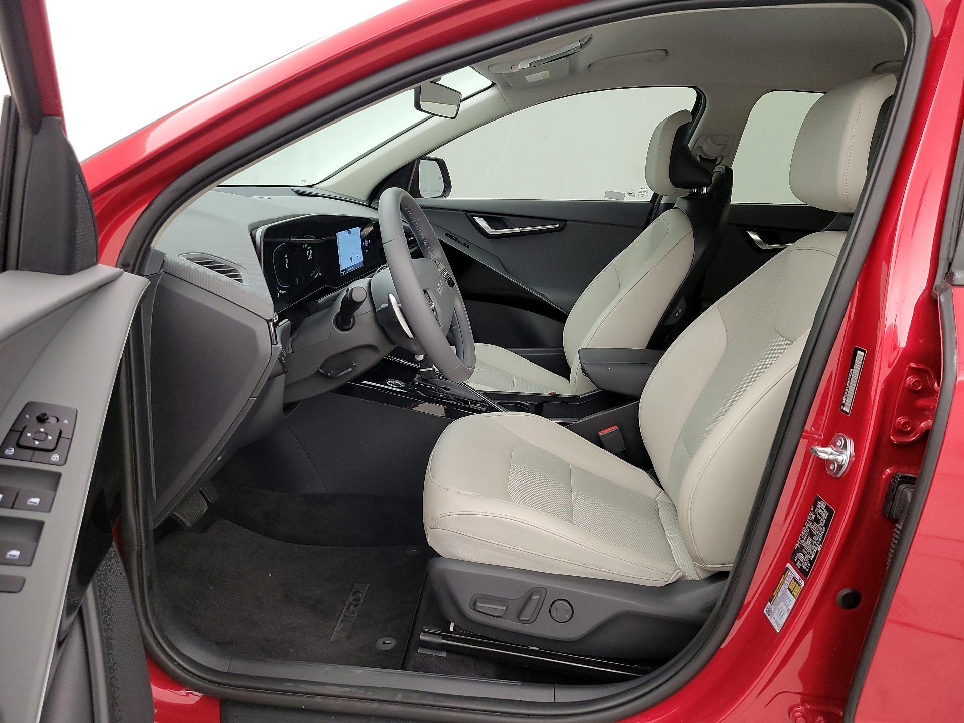Thumbnail: 2025 Kia Niro - 11