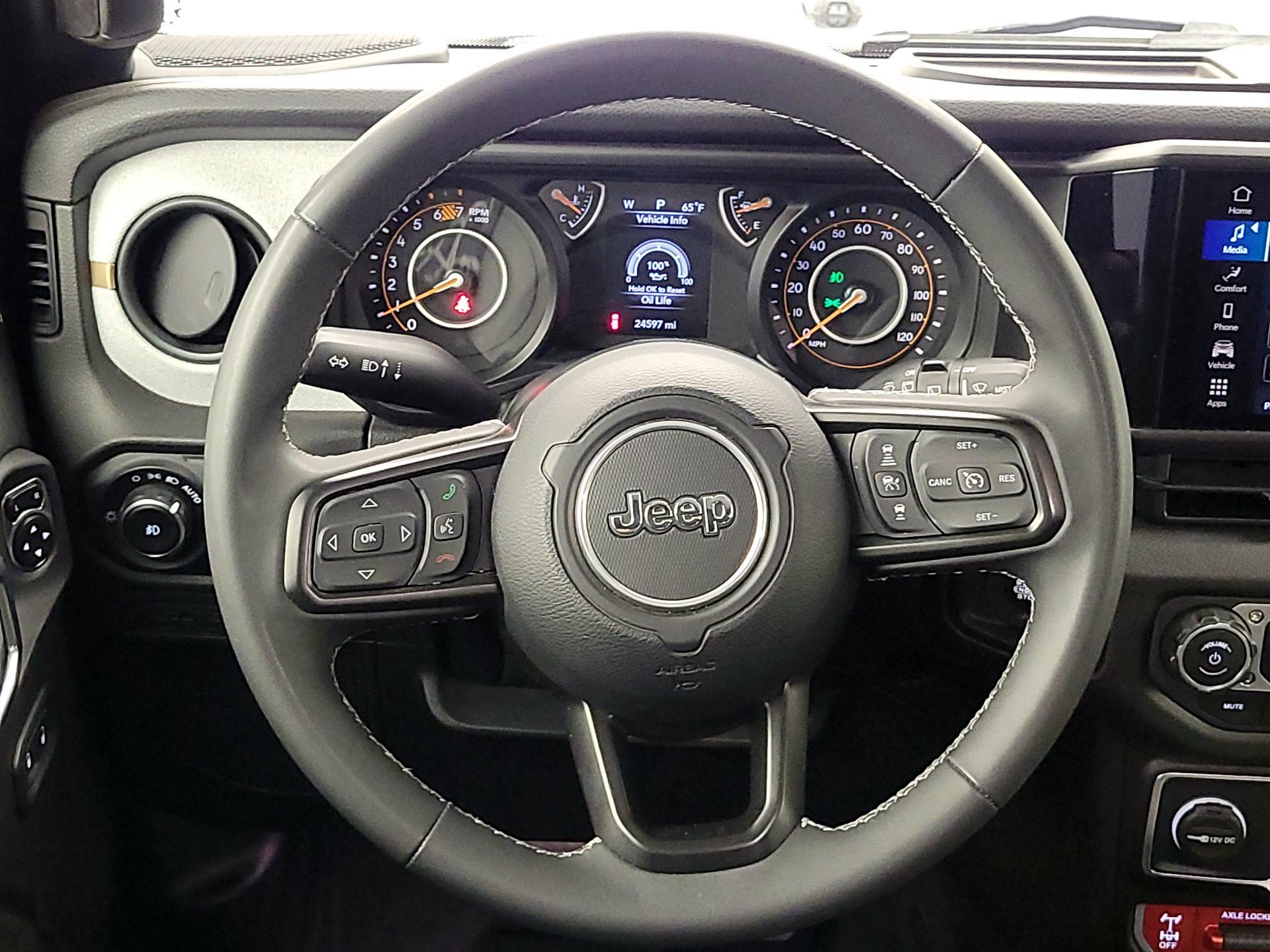 Thumbnail: 2025 Jeep Wrangler - 10