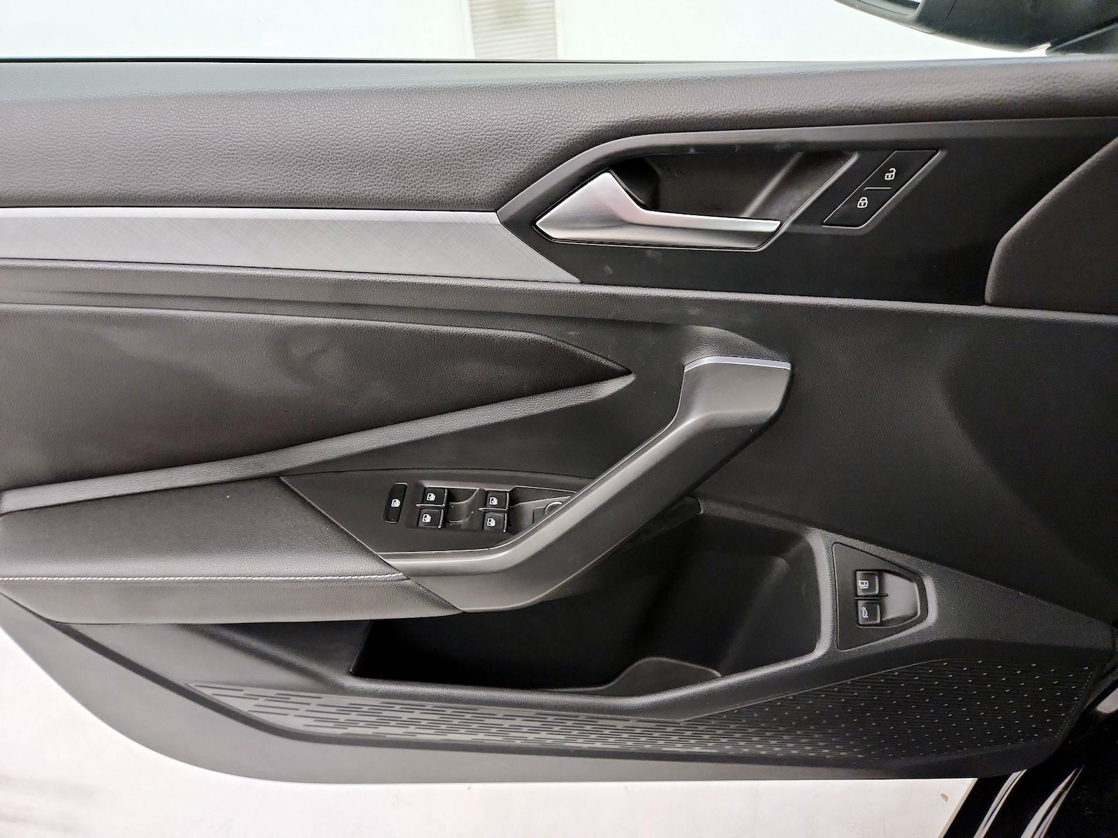 2022 Volkswagen Jetta SE - Photo 13