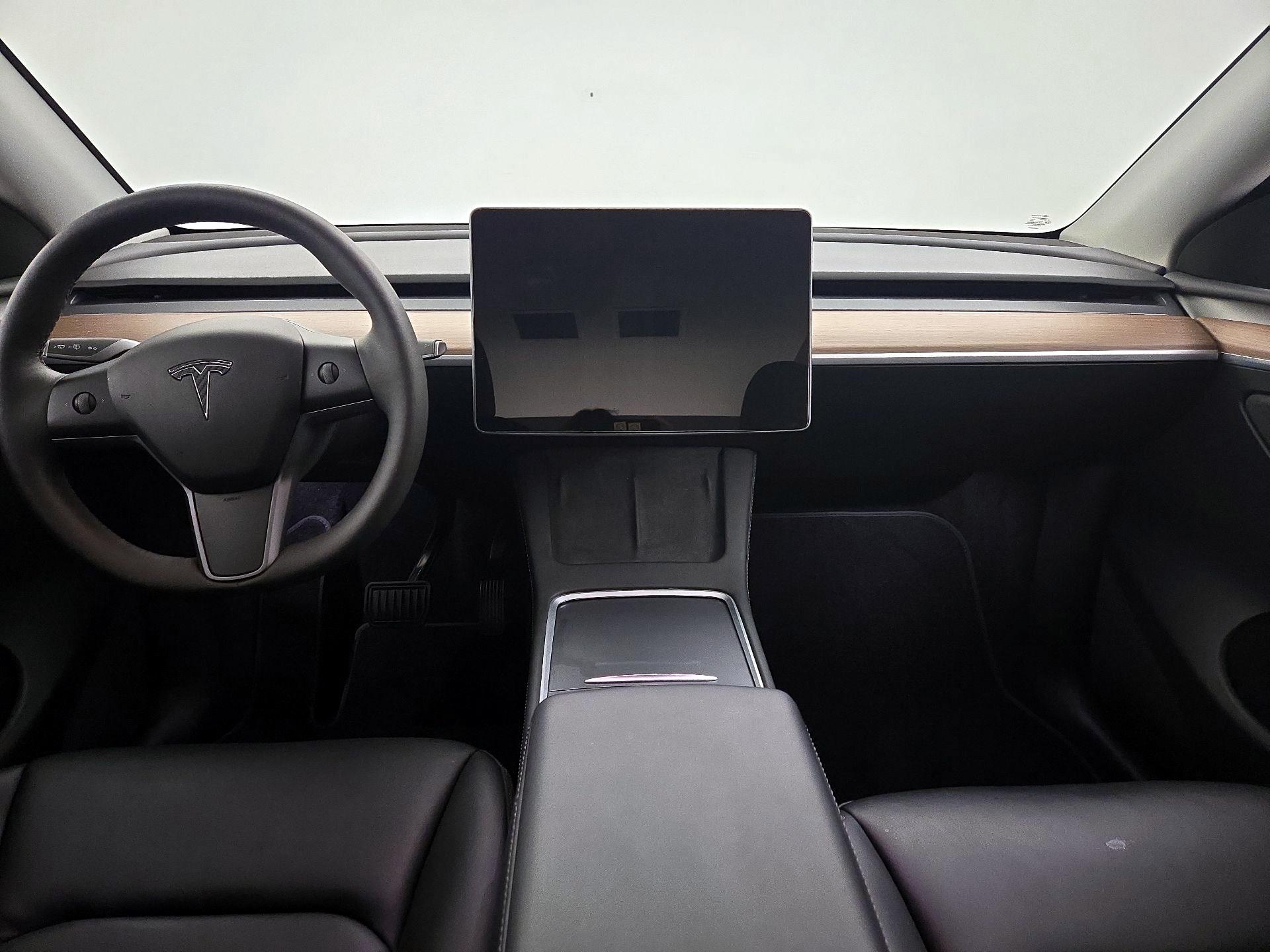 Thumbnail: 2023 Tesla Model Y - 9