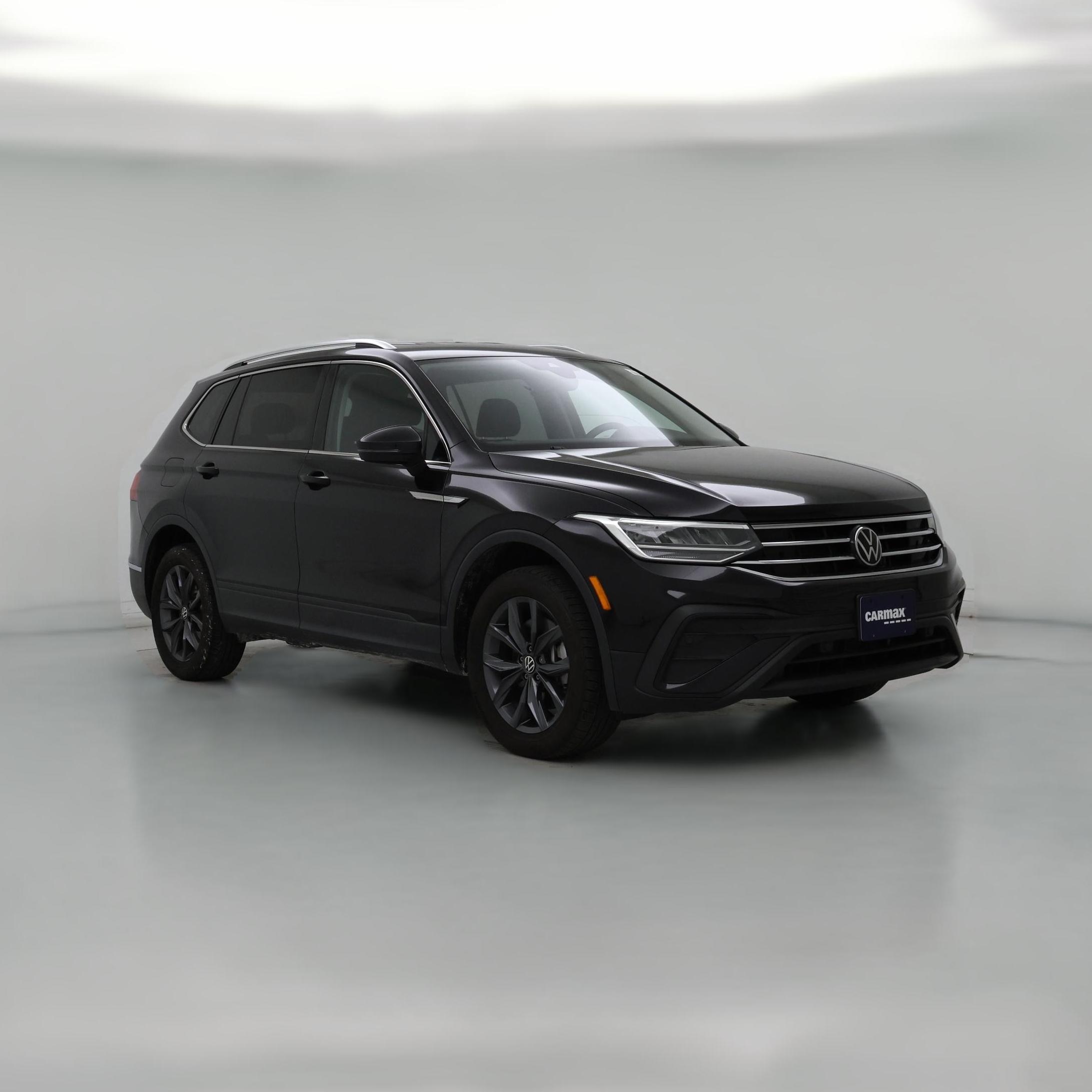 Thumbnail: 2023 Volkswagen Tiguan - 1