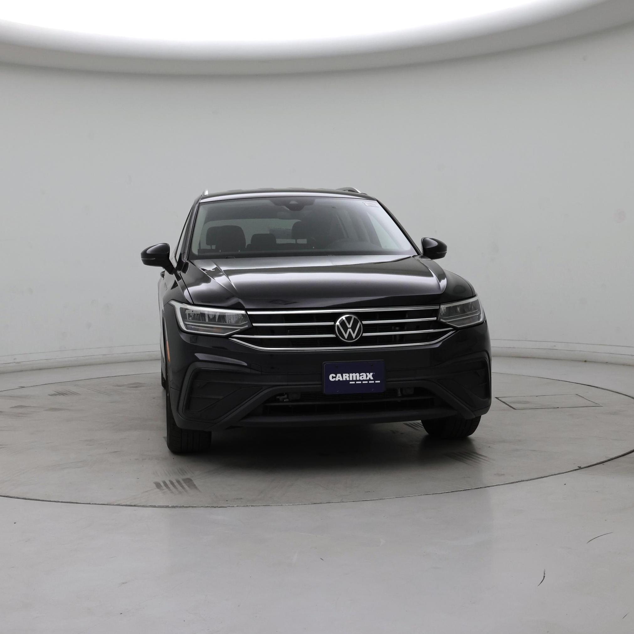 Thumbnail: 2023 Volkswagen Tiguan - 5