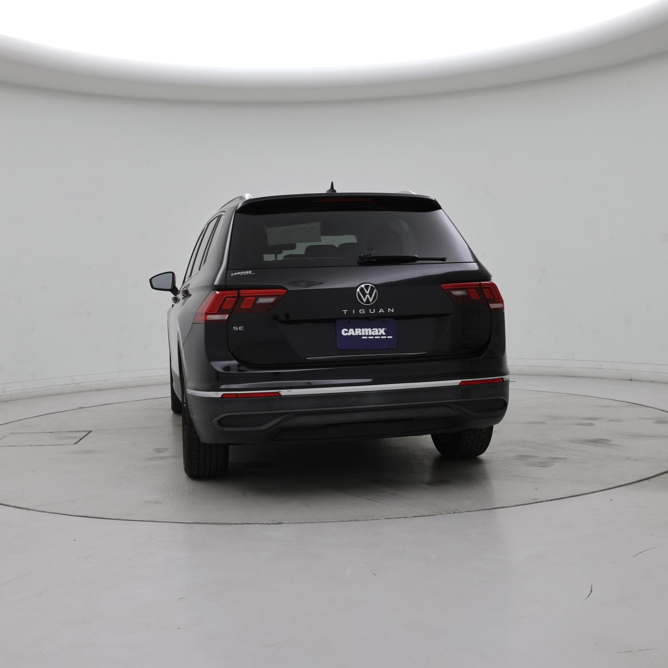 Thumbnail: 2023 Volkswagen Tiguan - 6