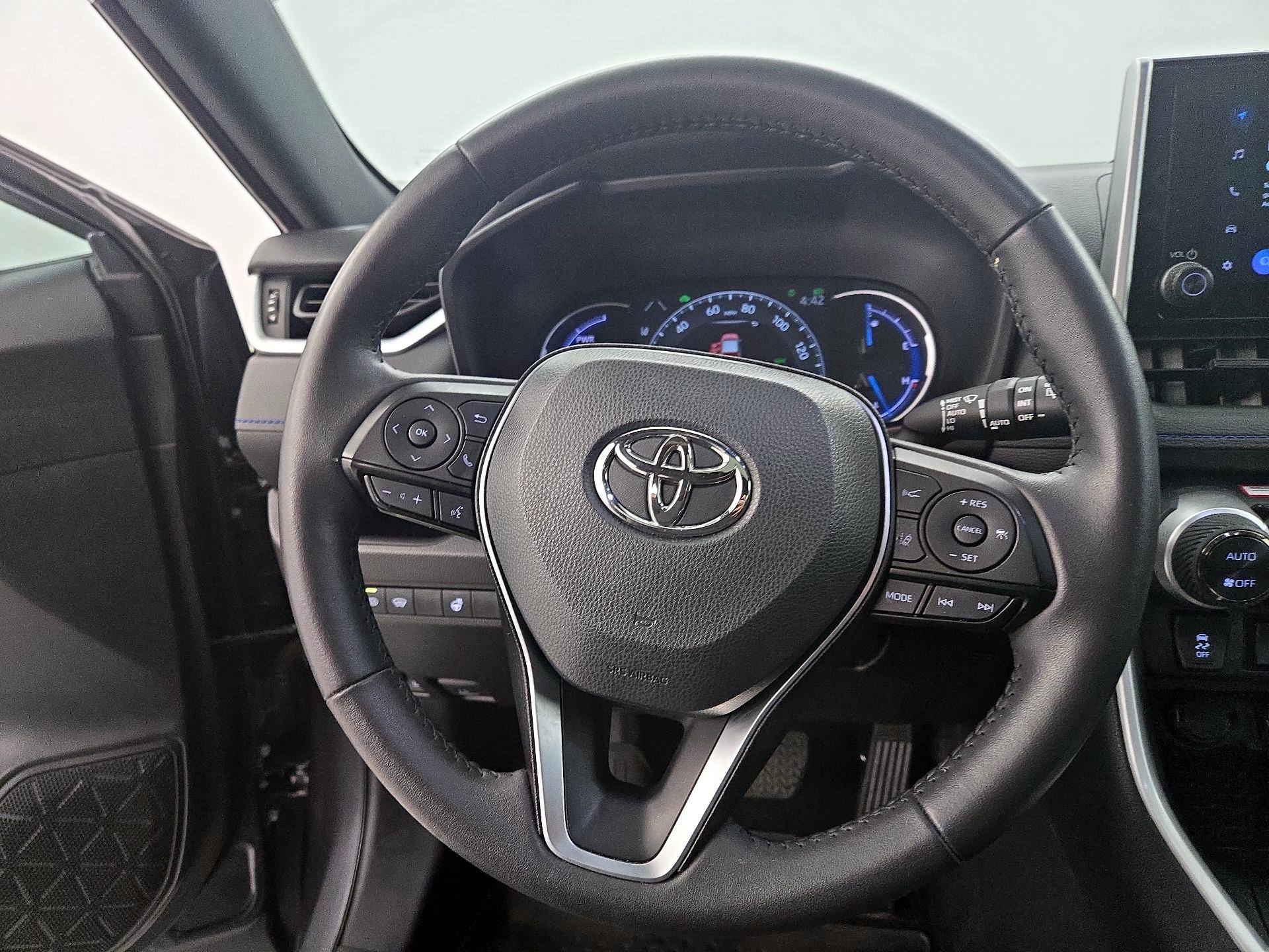 Thumbnail: 2024 Toyota RAV4 - 10