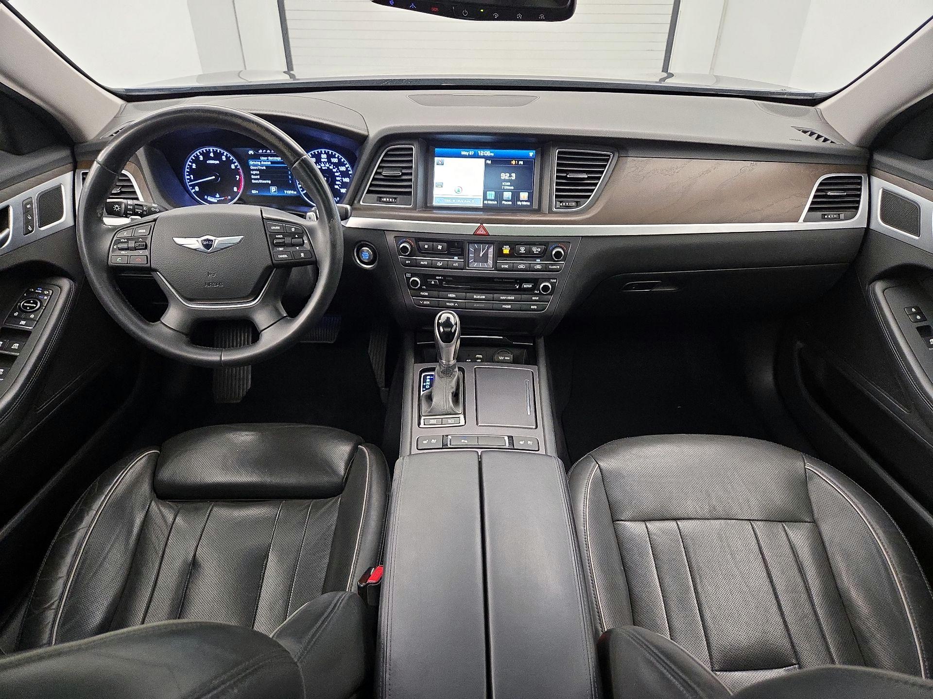 Thumbnail: 2015 Hyundai Genesis - 9