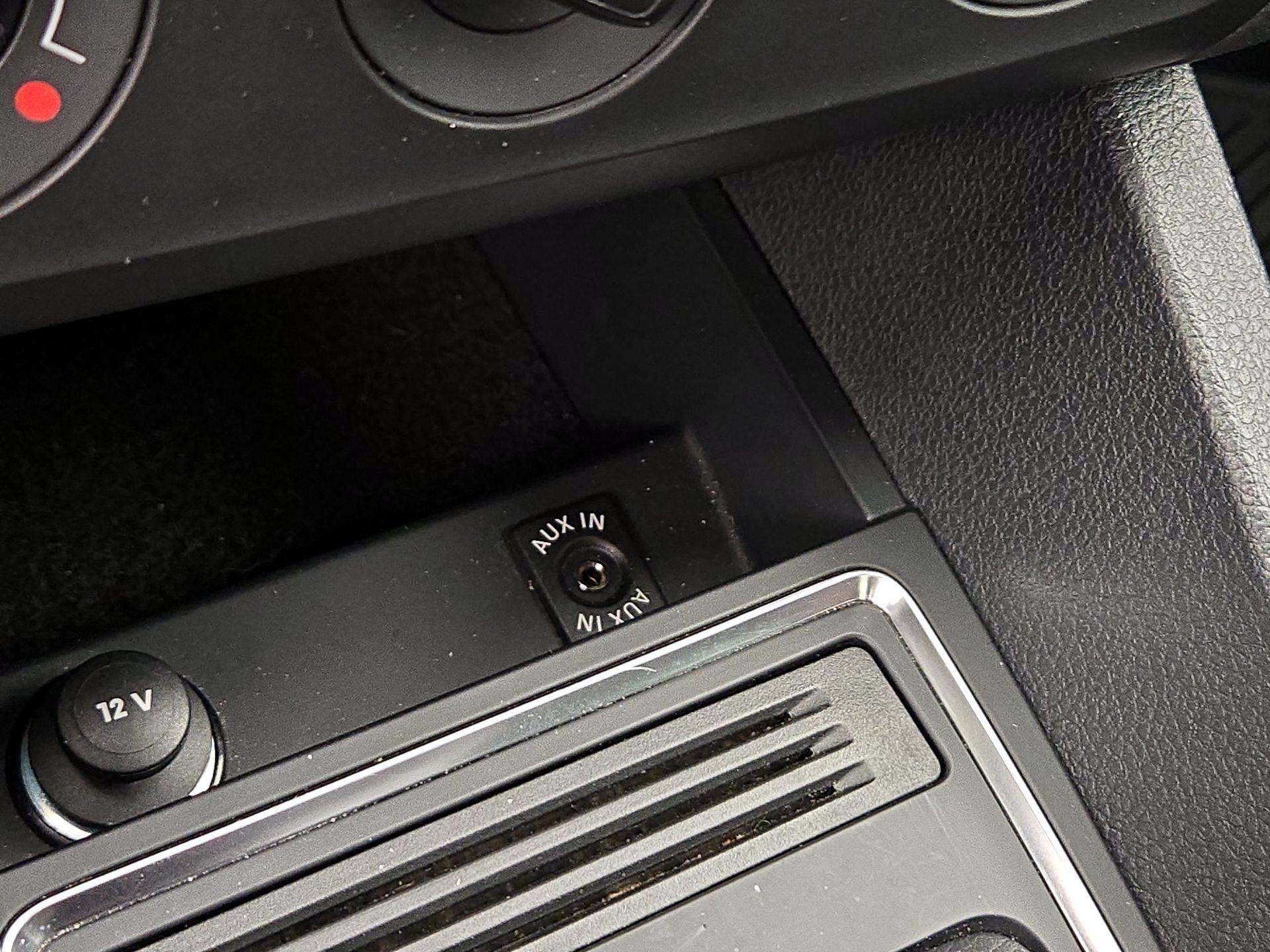 Thumbnail: 2015 Volkswagen Jetta - 17