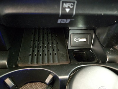 USB/AUX Ports