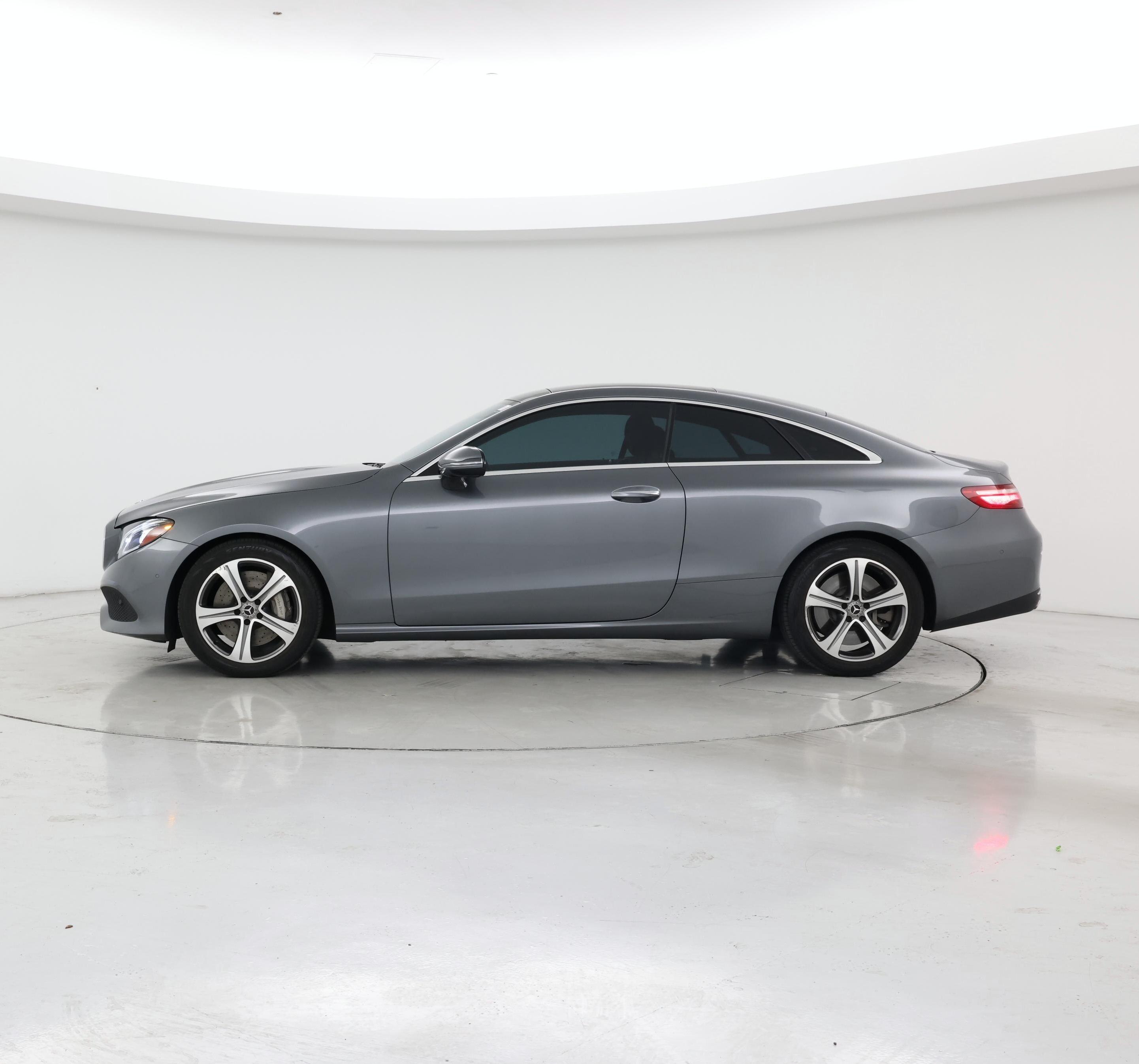 Thumbnail: 2018 Mercedes-Benz E-Class - 3