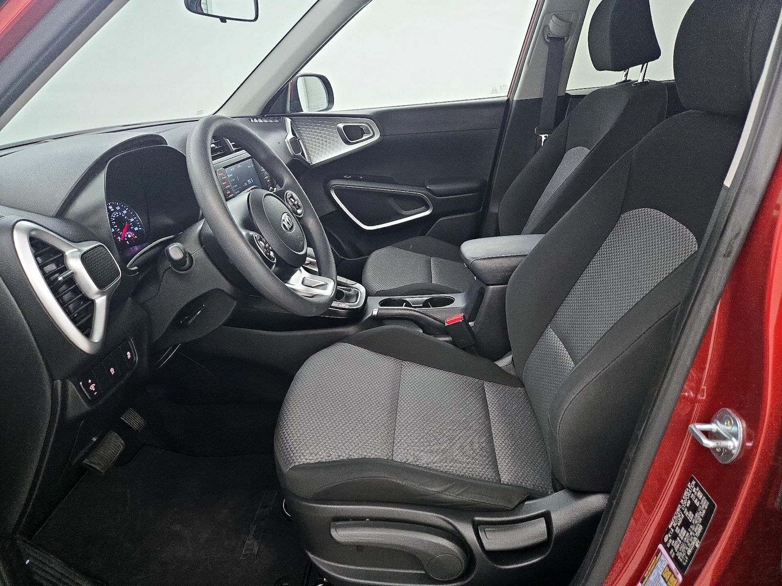 2020 Kia Soul LX - Photo 12