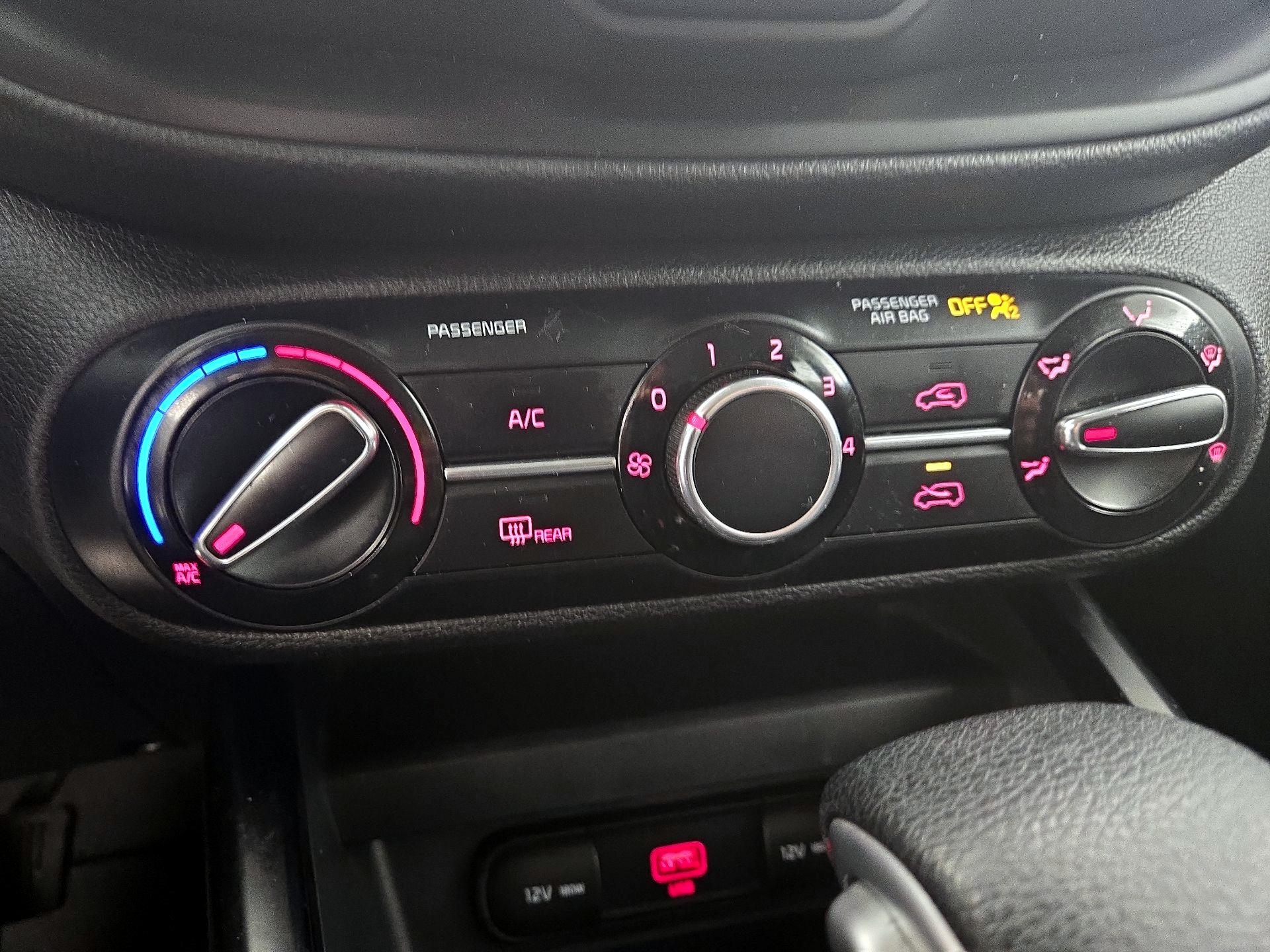 Thumbnail: 2020 Kia Soul - 16