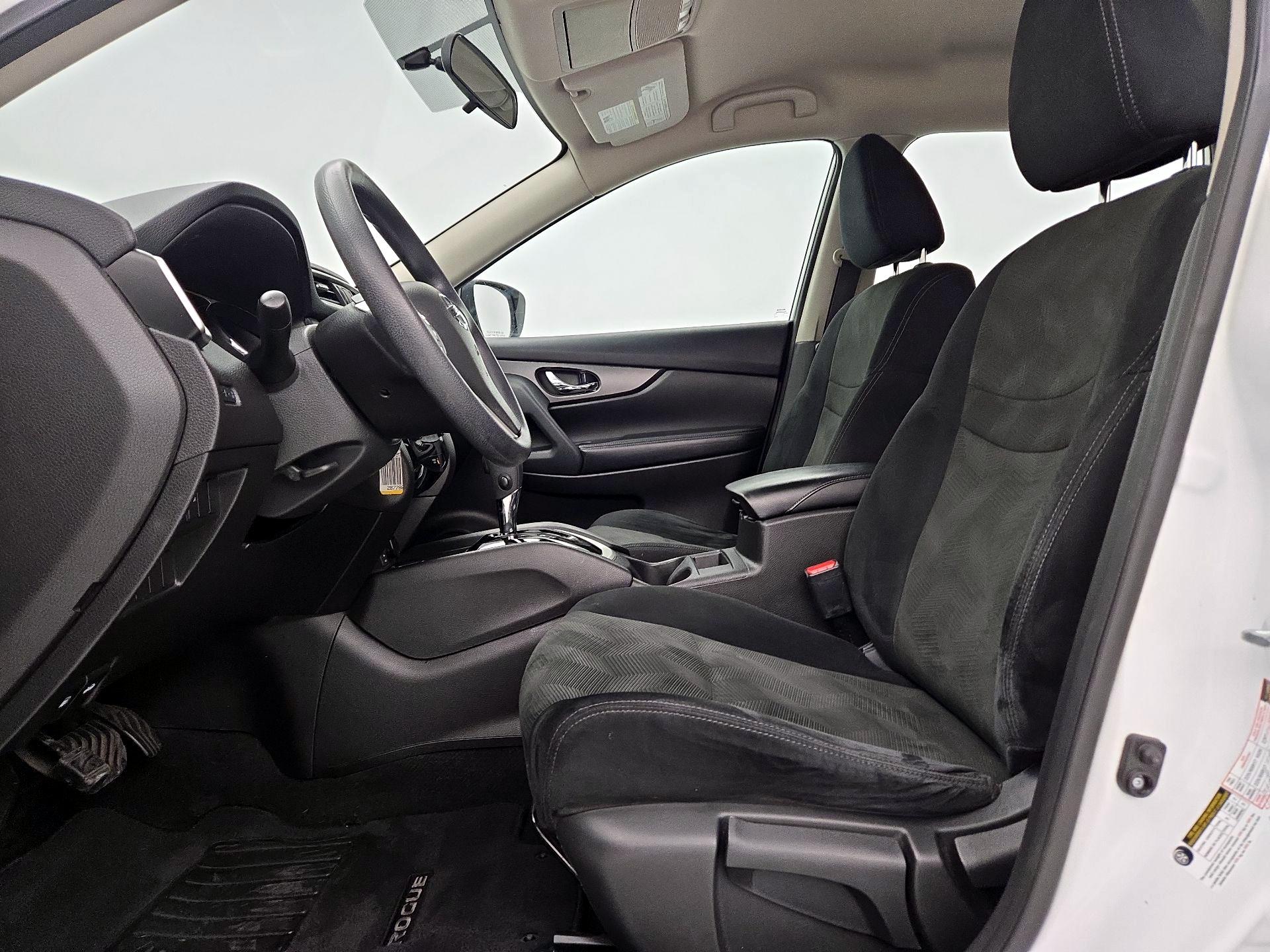 Thumbnail: 2015 Nissan Rogue - 11