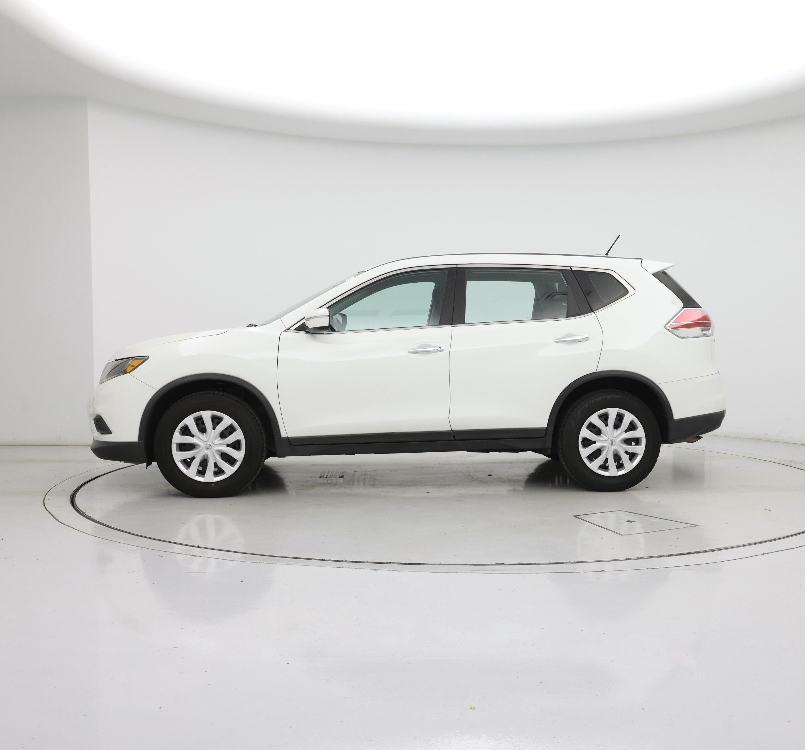 Thumbnail: 2015 Nissan Rogue - 3