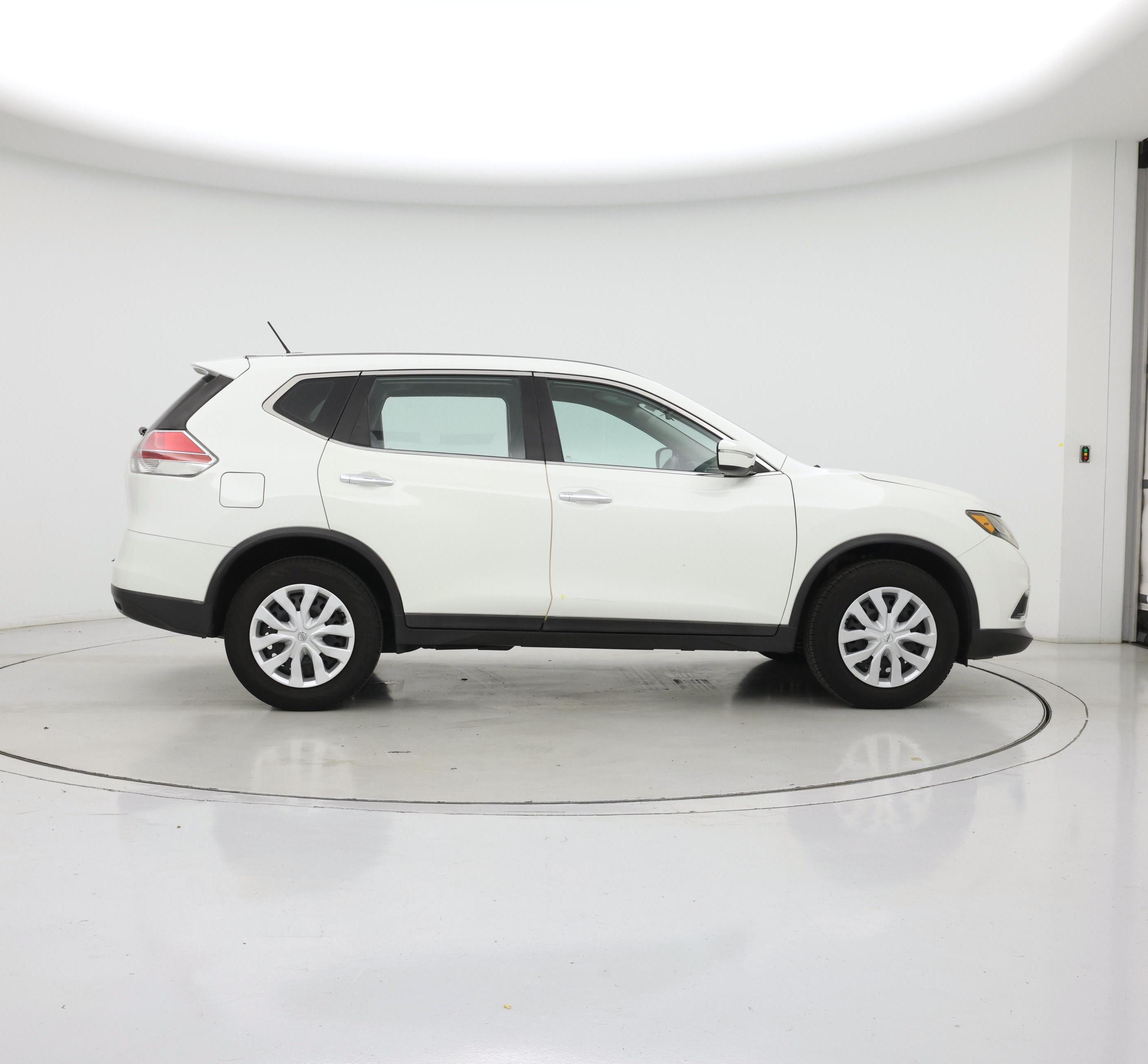 Thumbnail: 2015 Nissan Rogue - 7
