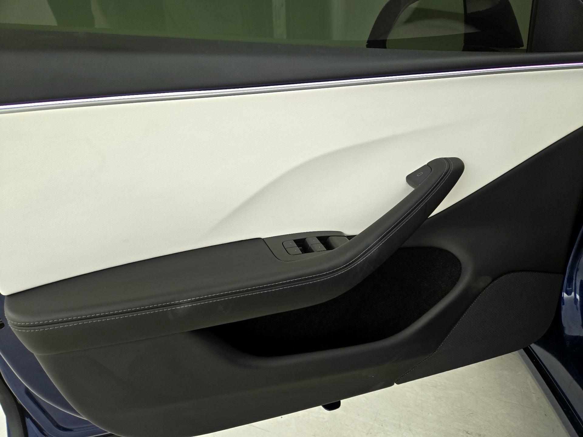Thumbnail: 2024 Tesla Model 3 - 12