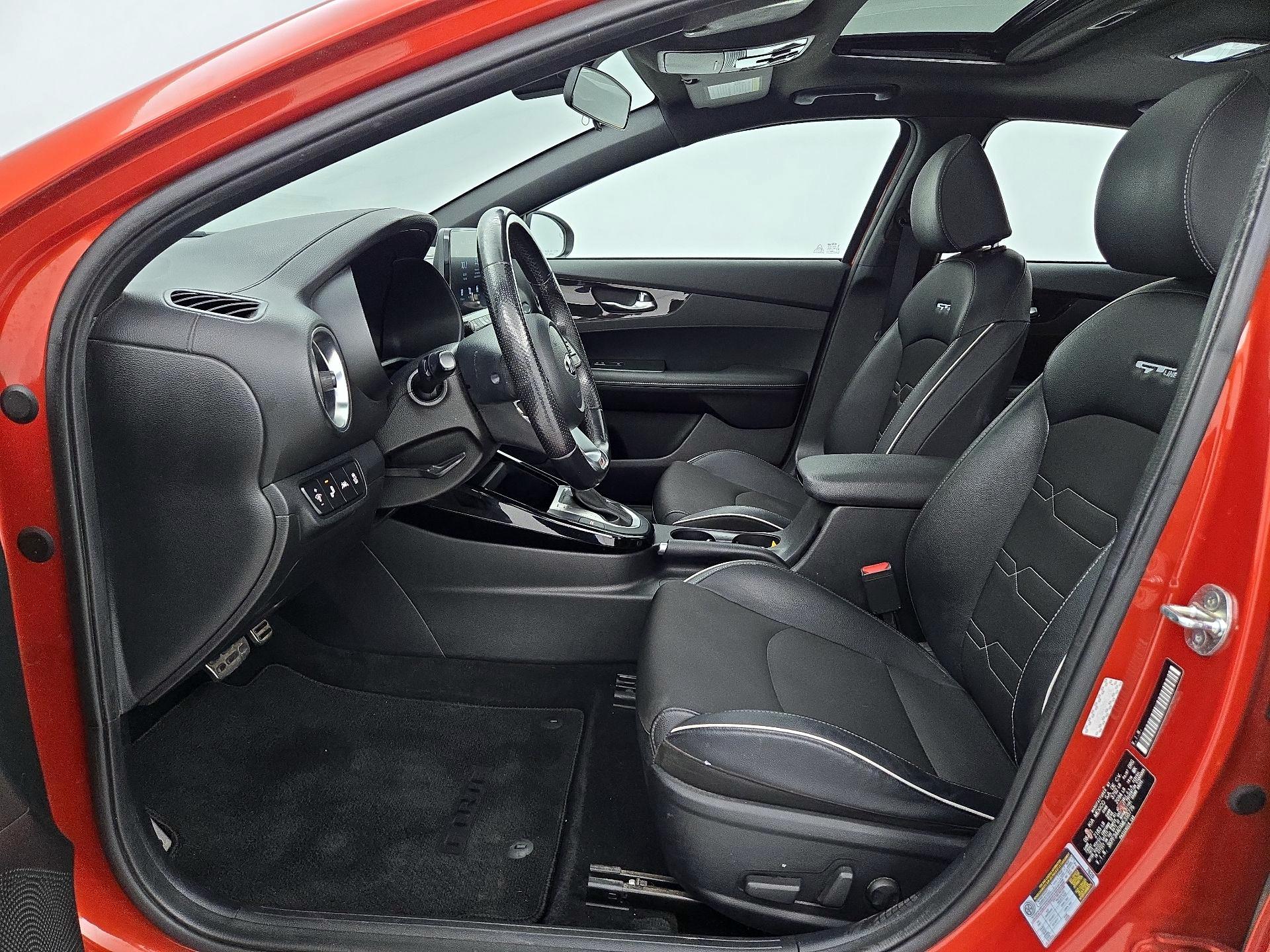 Thumbnail: 2021 Kia Forte - 11