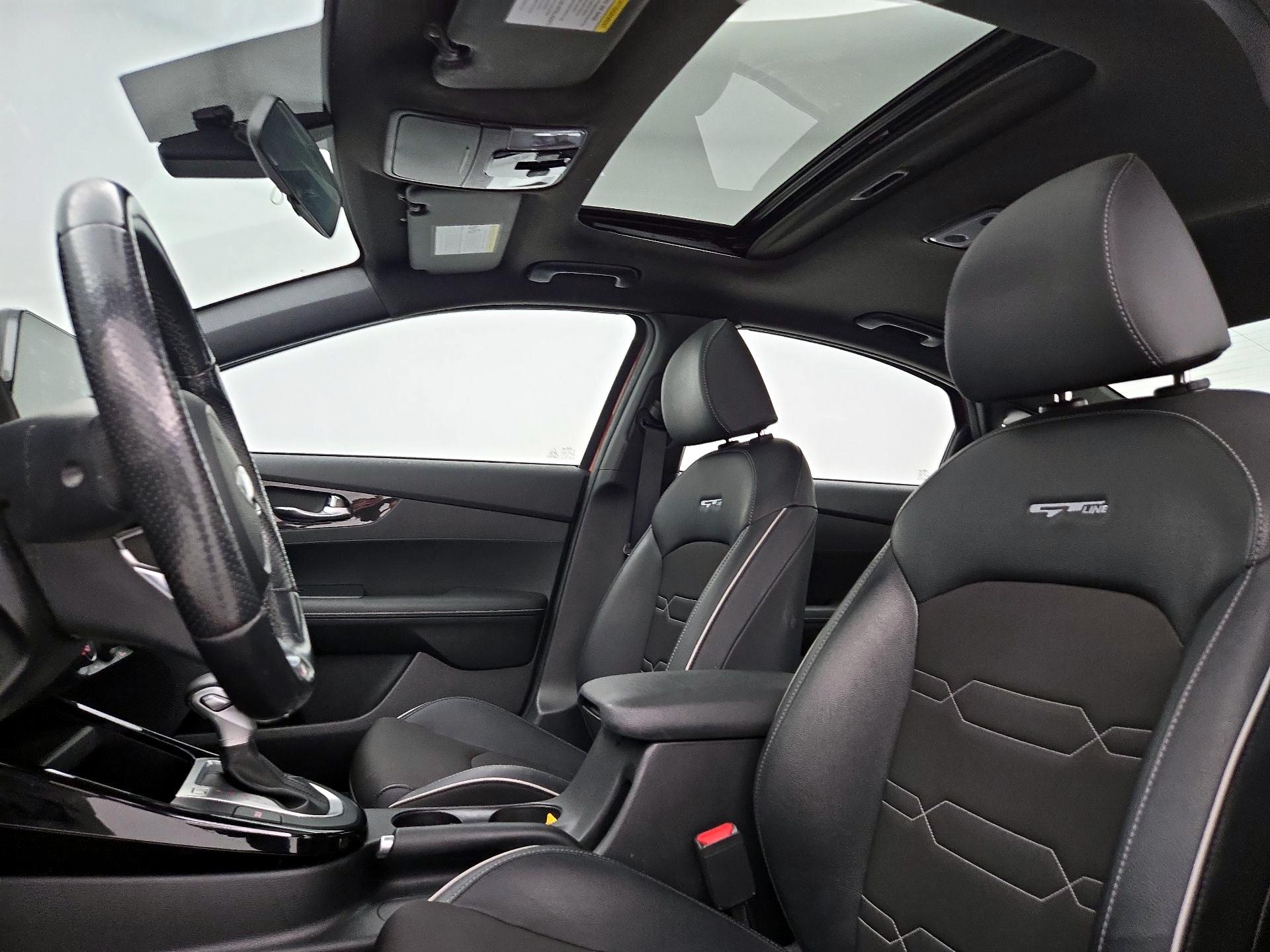 Thumbnail: 2021 Kia Forte - 19