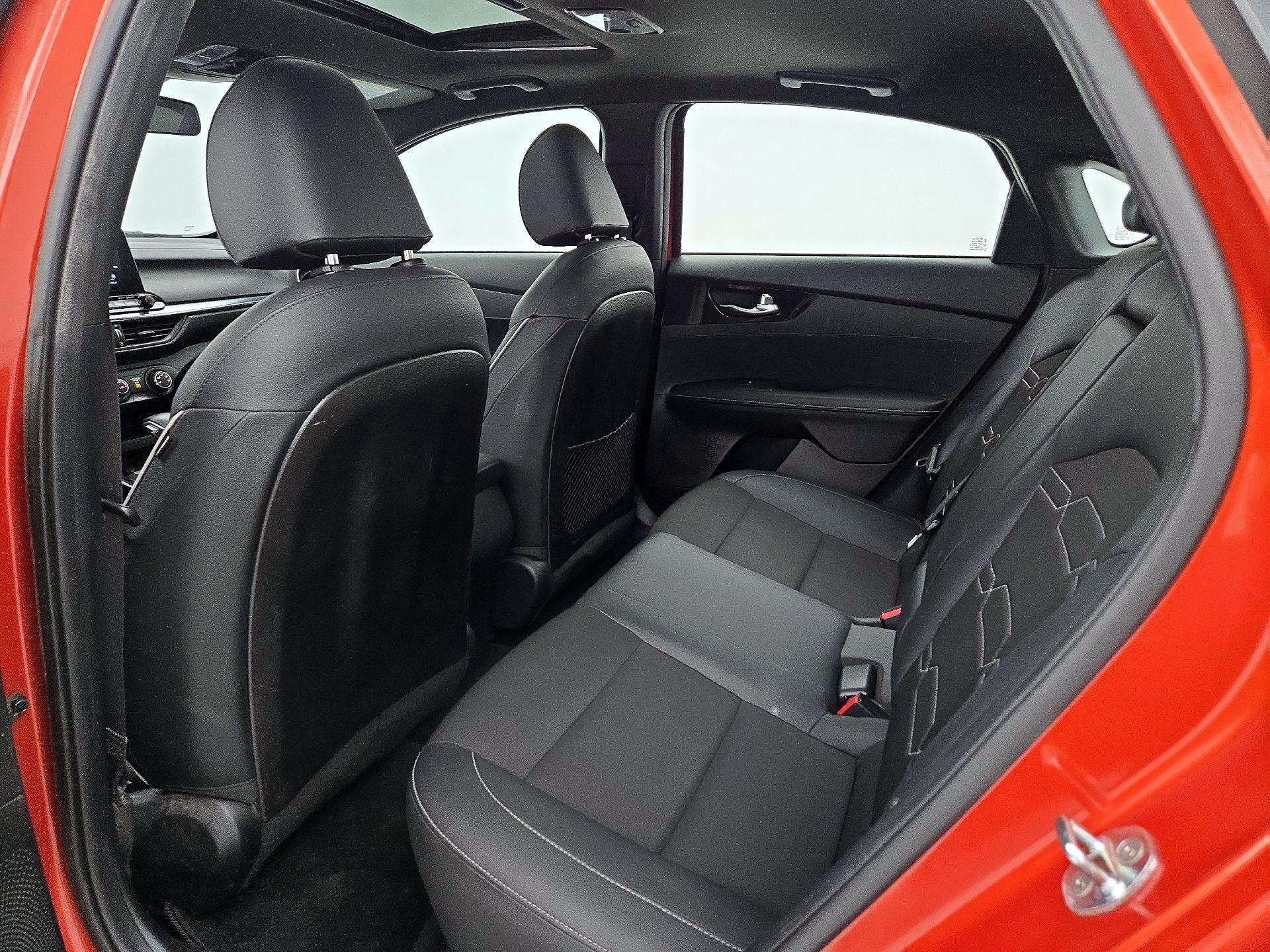 Thumbnail: 2021 Kia Forte - 20