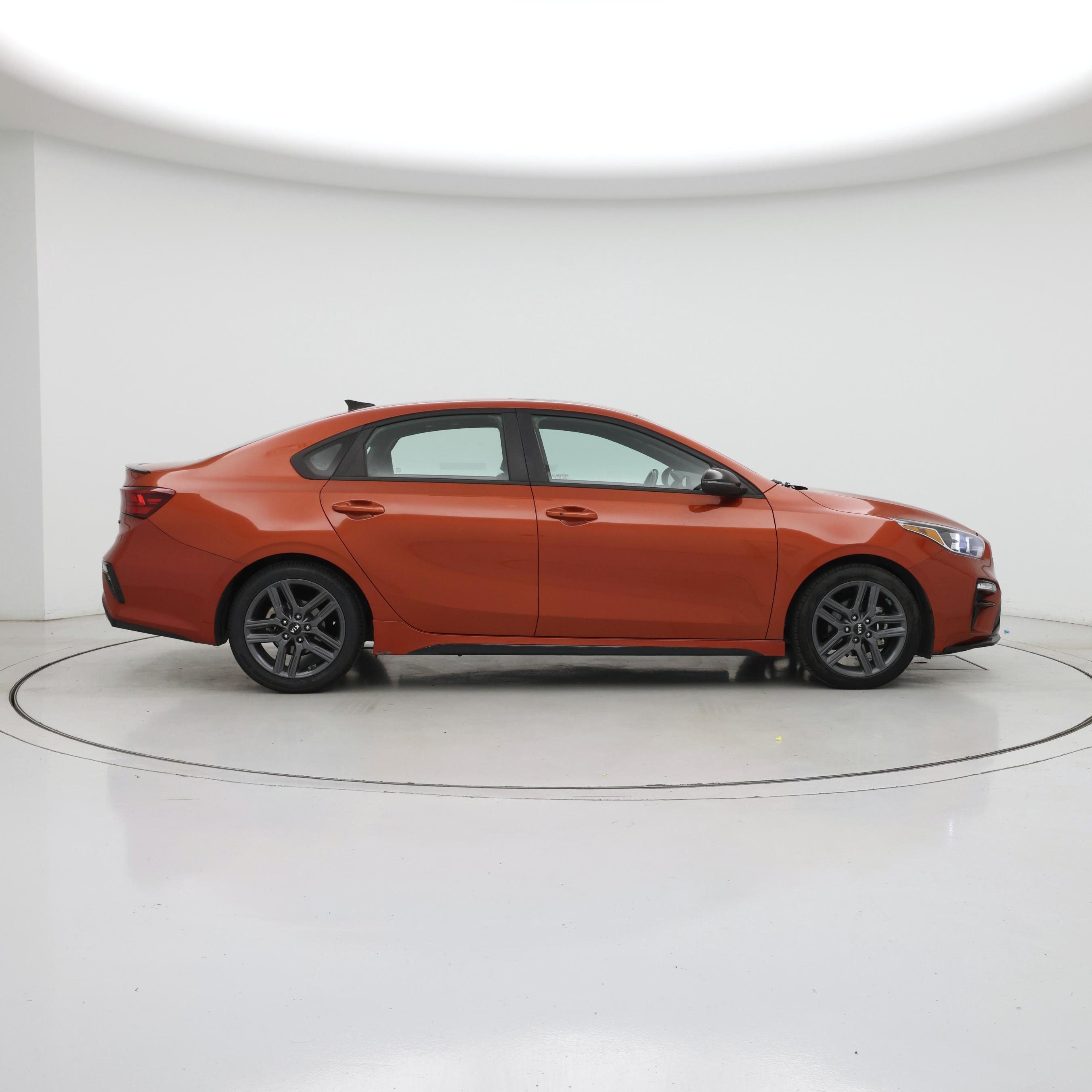 Thumbnail: 2021 Kia Forte - 7