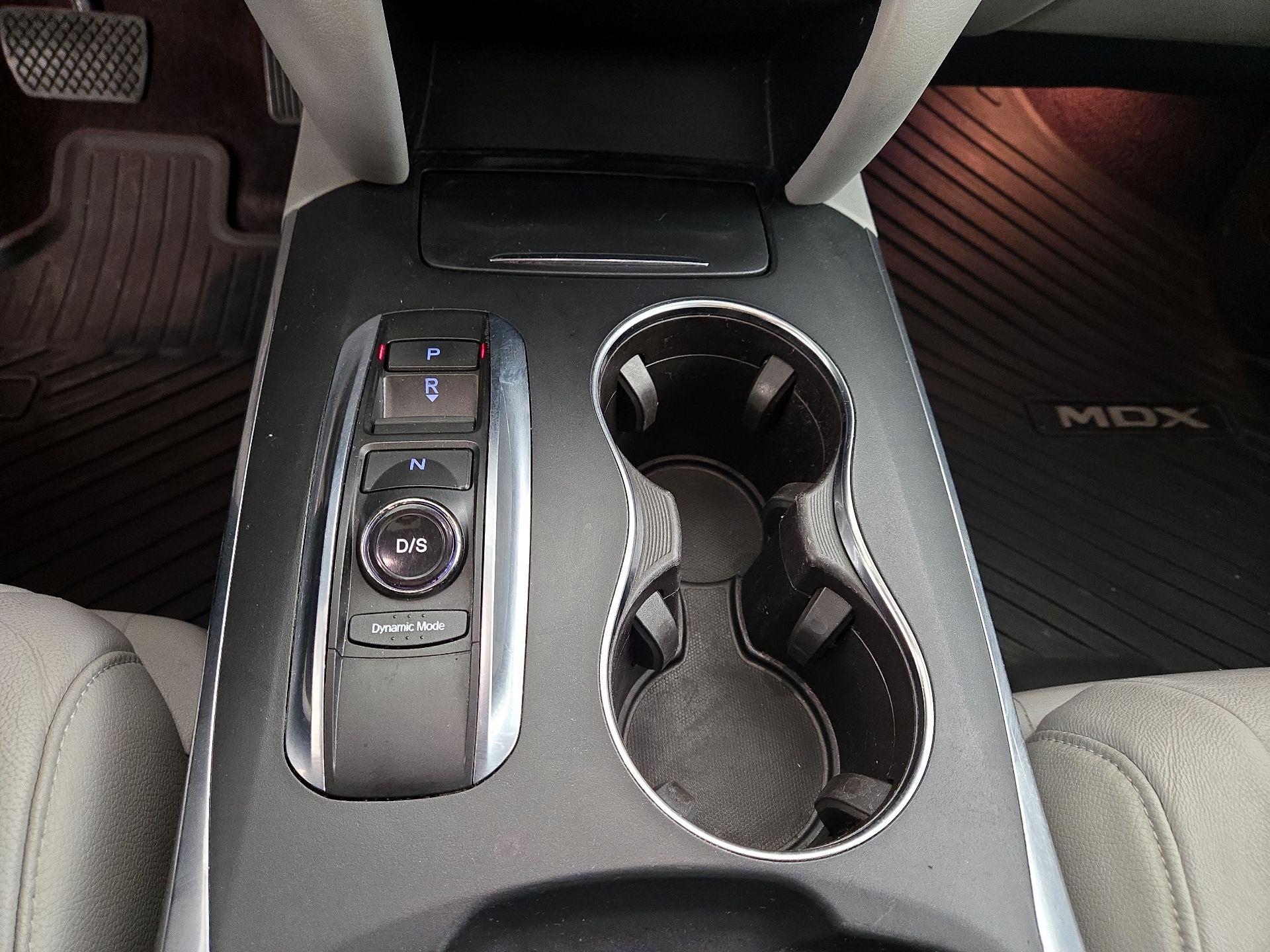 Thumbnail: 2018 Acura MDX - 17