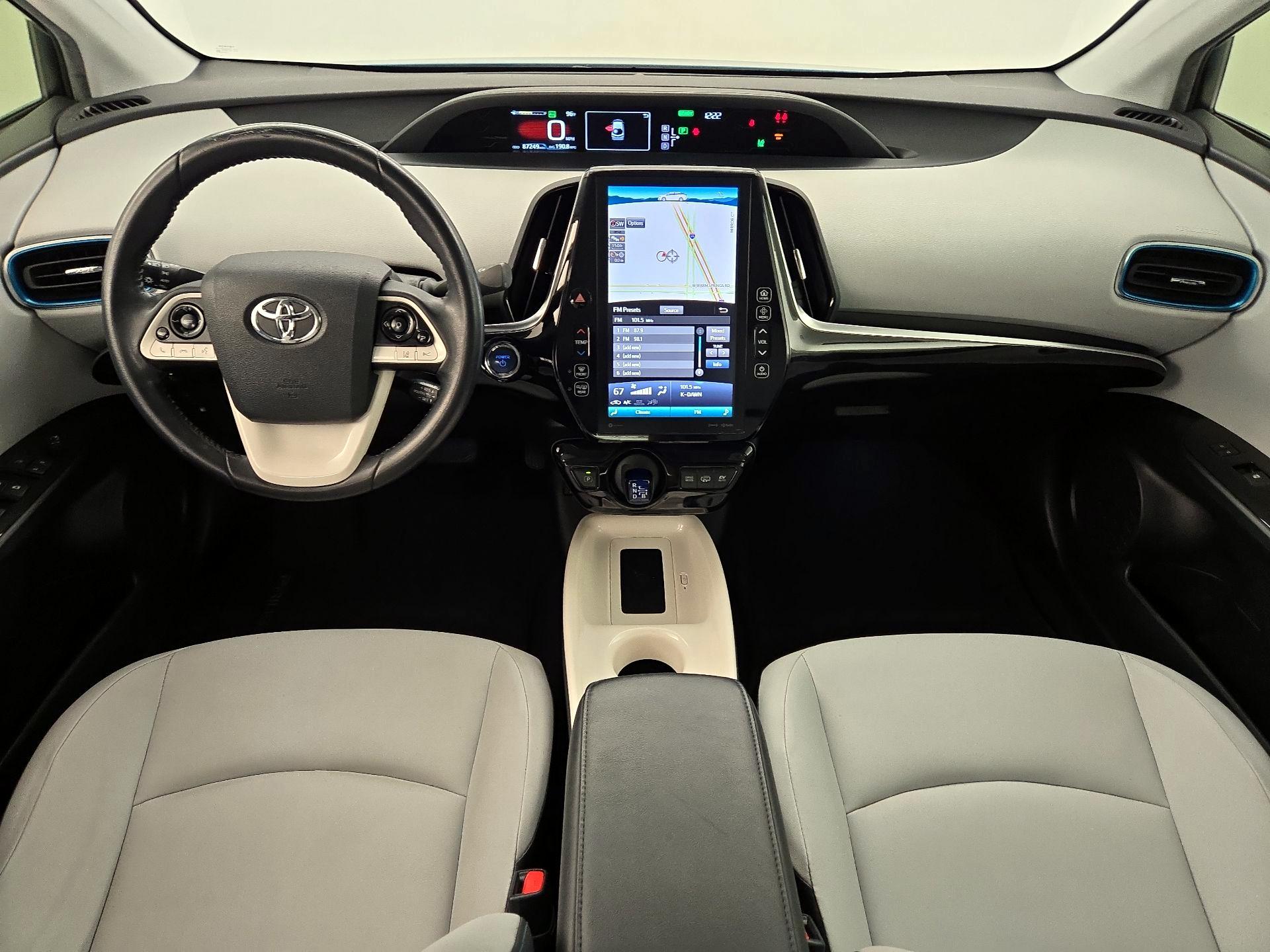 Thumbnail: 2017 Toyota Prius Prime - 9