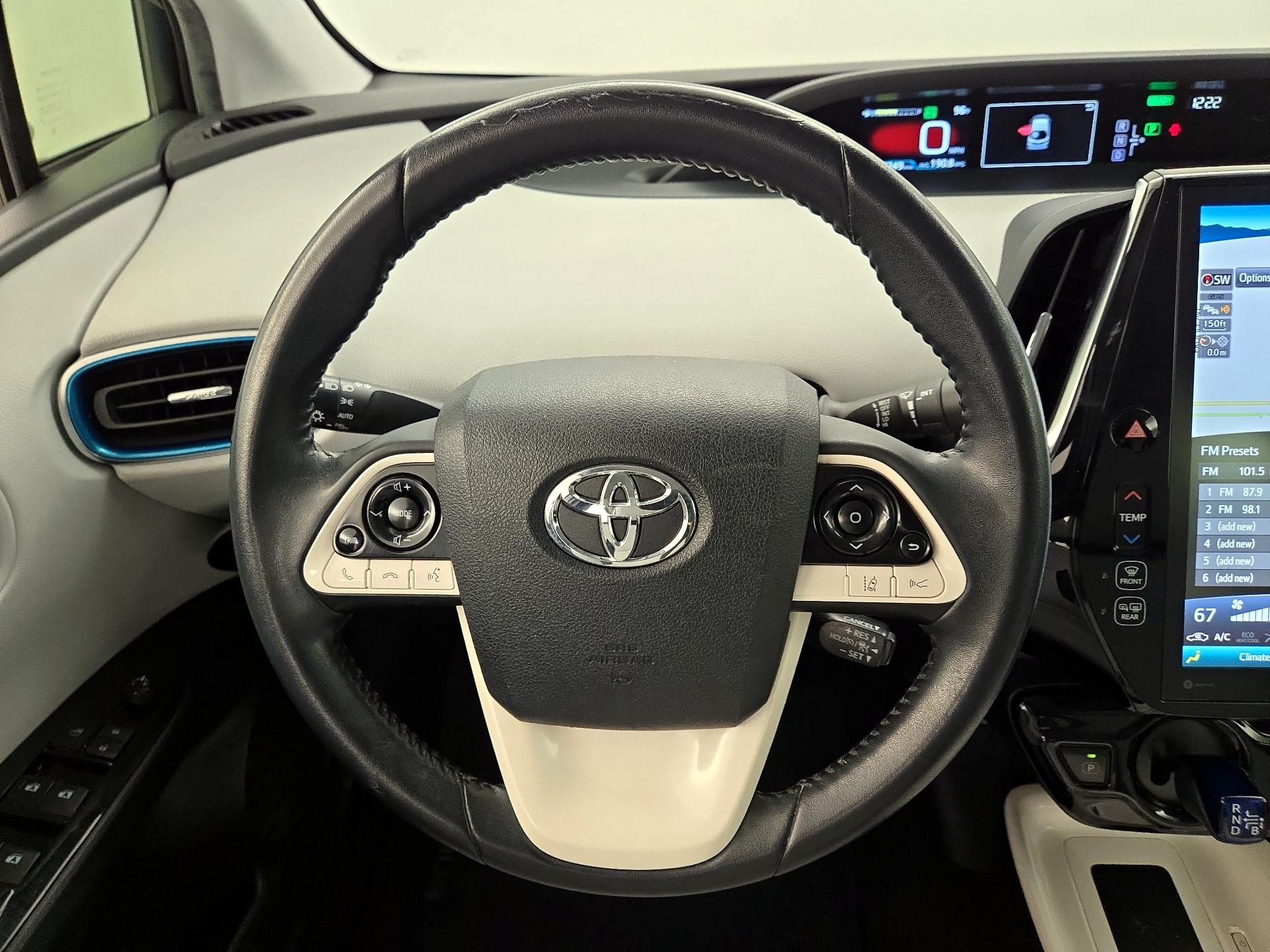 Thumbnail: 2017 Toyota Prius Prime - 10
