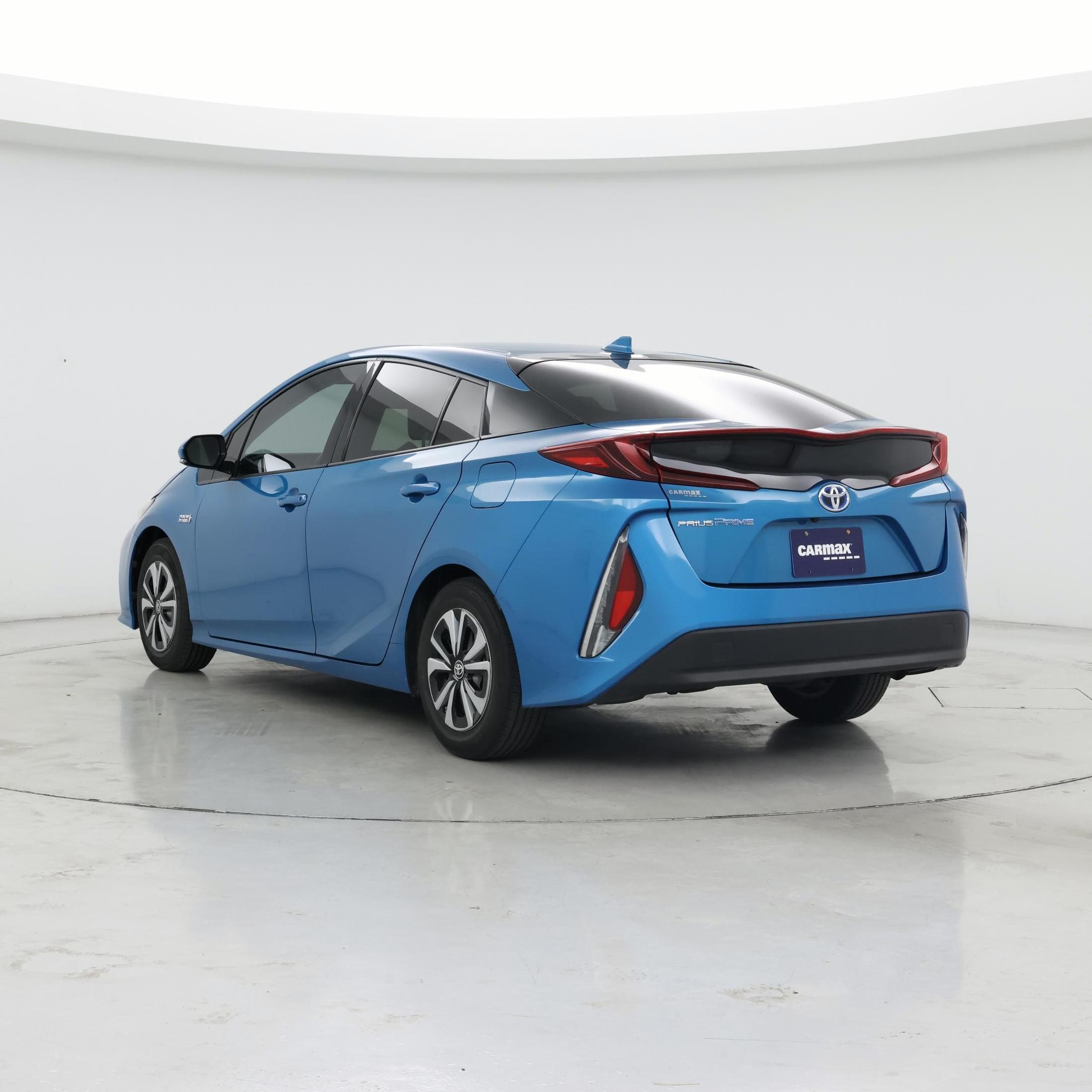 Thumbnail: 2017 Toyota Prius Prime - 2