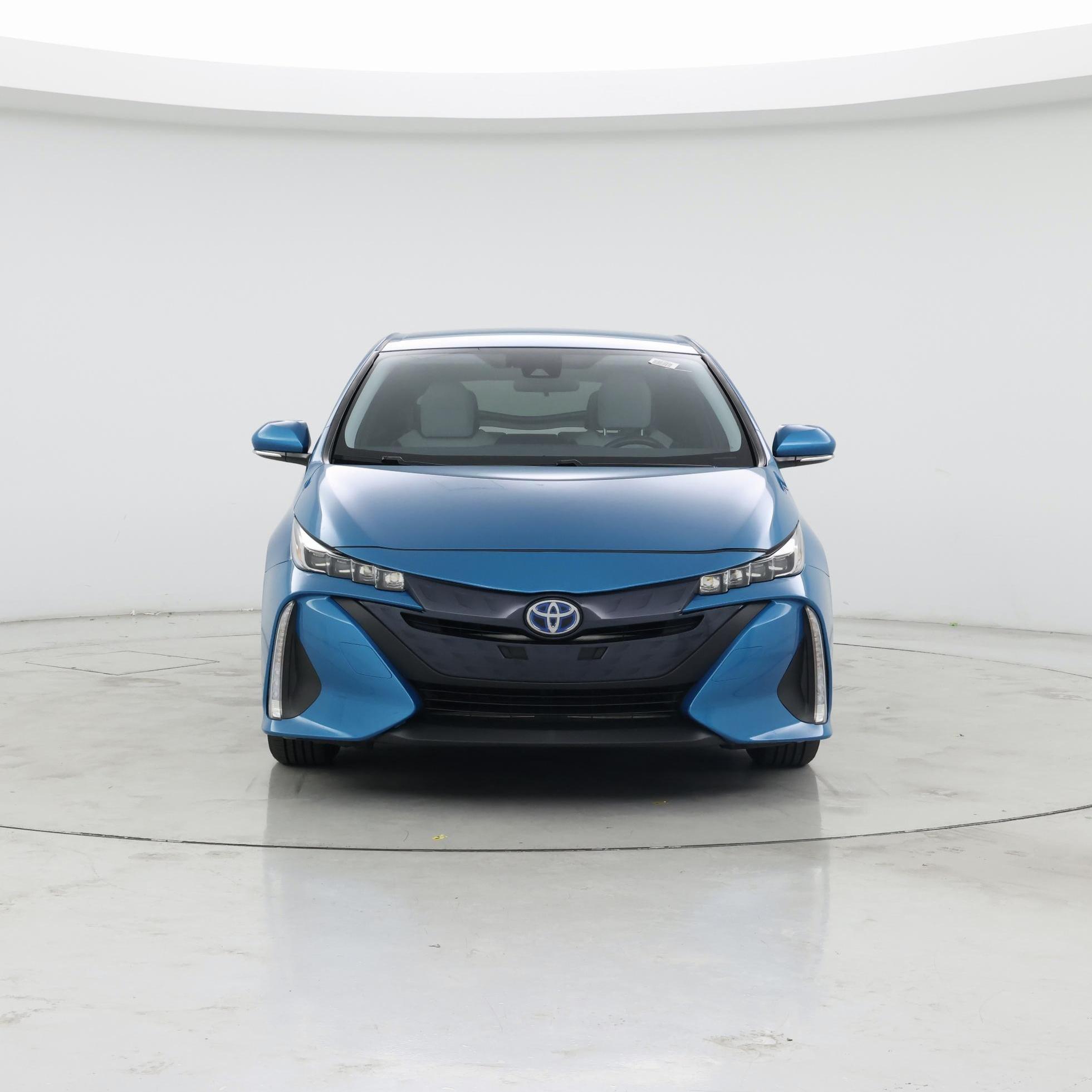 Thumbnail: 2017 Toyota Prius Prime - 5
