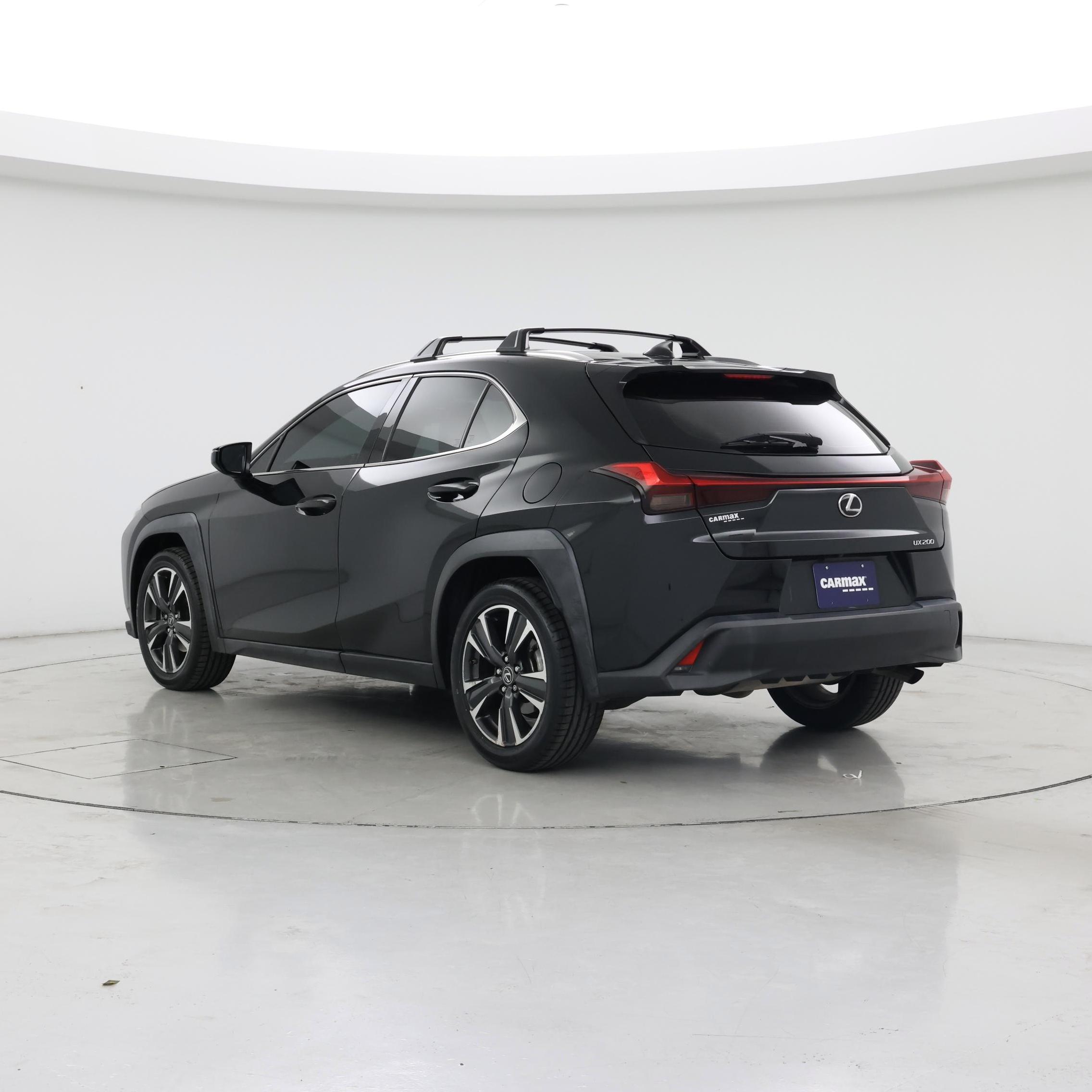 Thumbnail: 2019 Lexus UX - 2