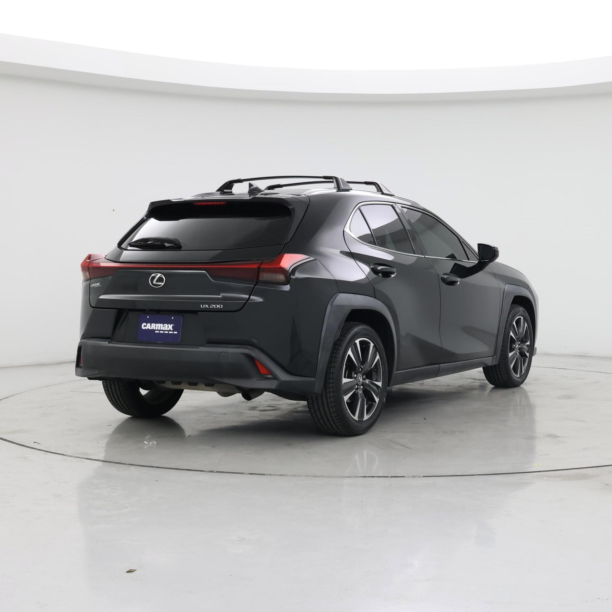 Thumbnail: 2019 Lexus UX - 8