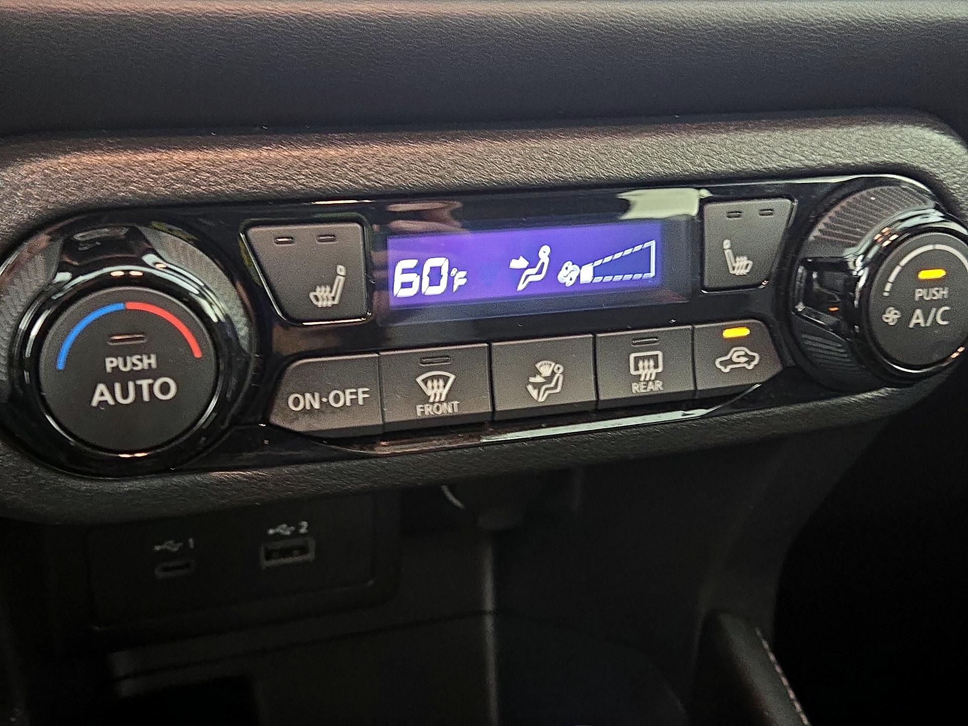 Thumbnail: 2021 Nissan Kicks - 16