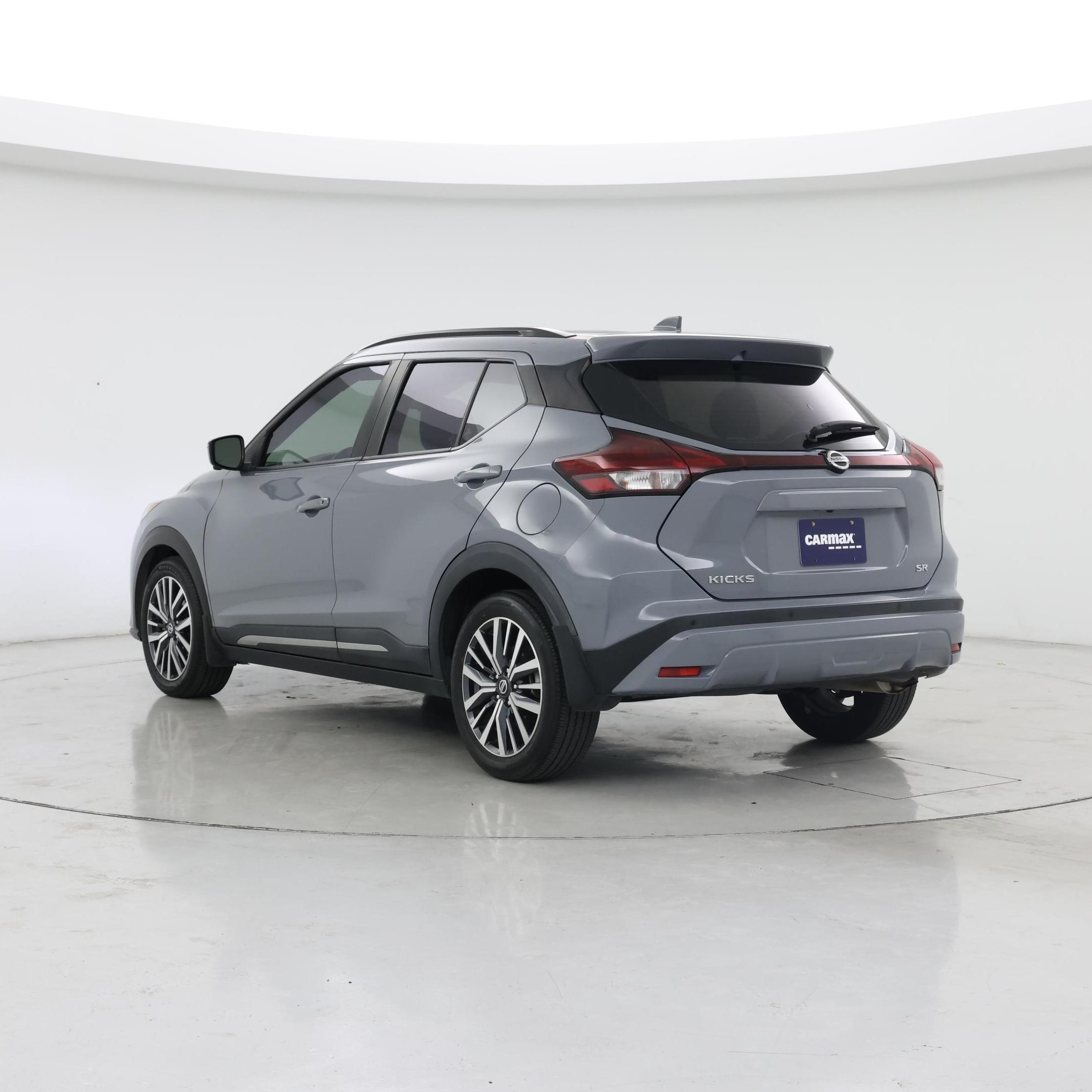Thumbnail: 2021 Nissan Kicks - 2