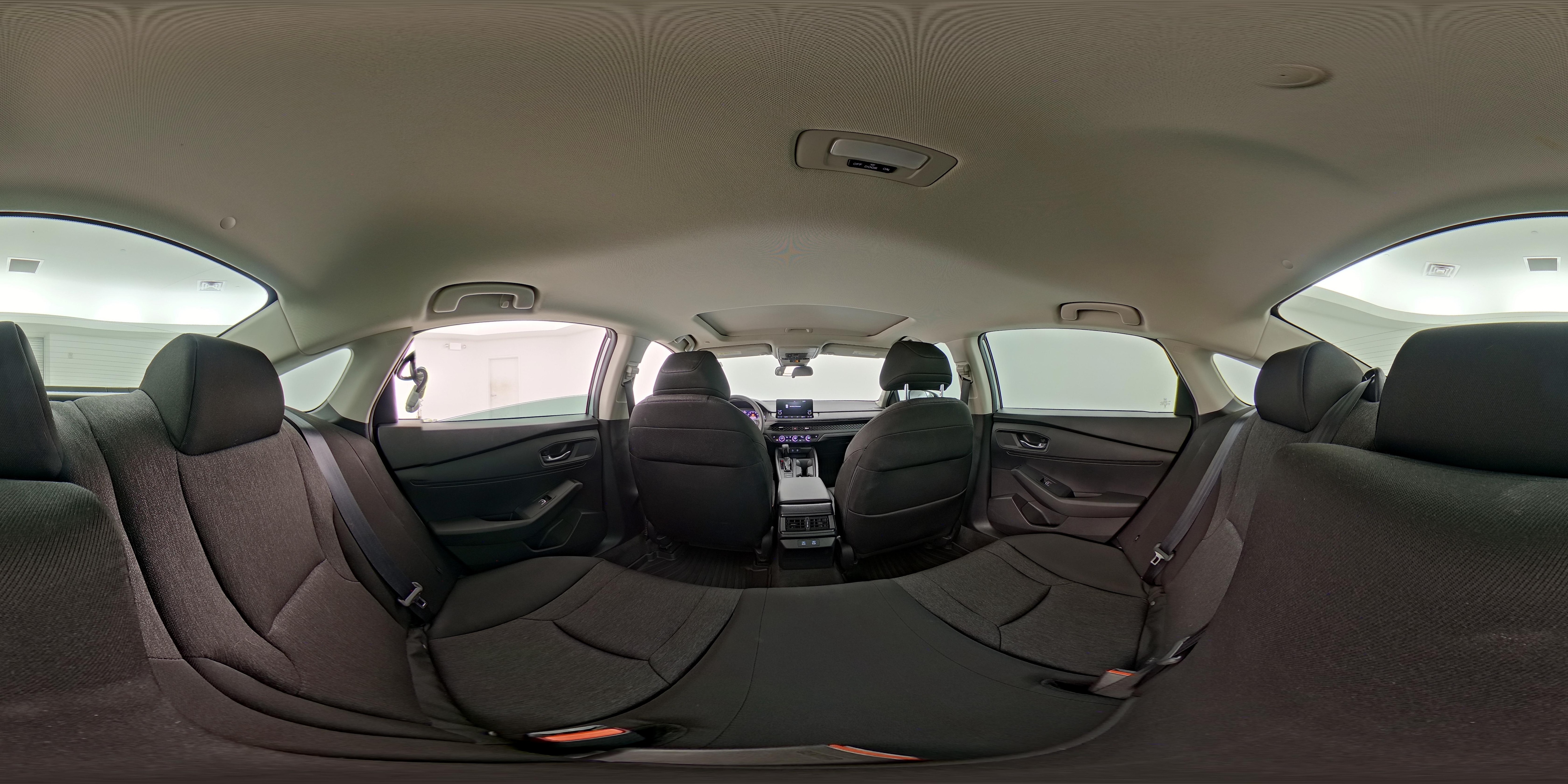 2025 Honda Accord SE - Photo 25