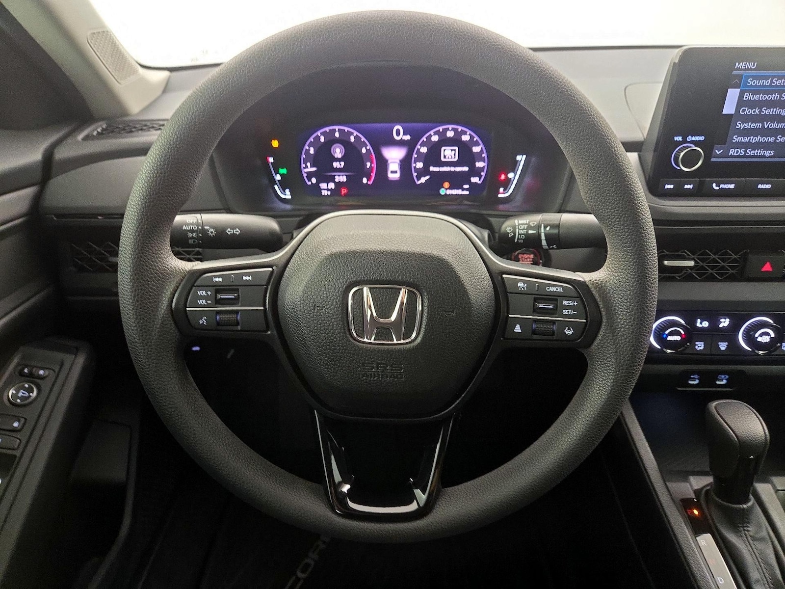 2025 Honda Accord SE - Photo 11