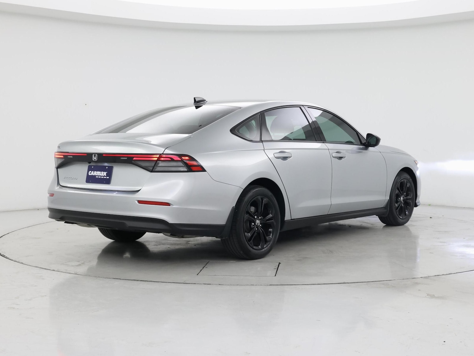 2025 Honda Accord SE - Photo 9