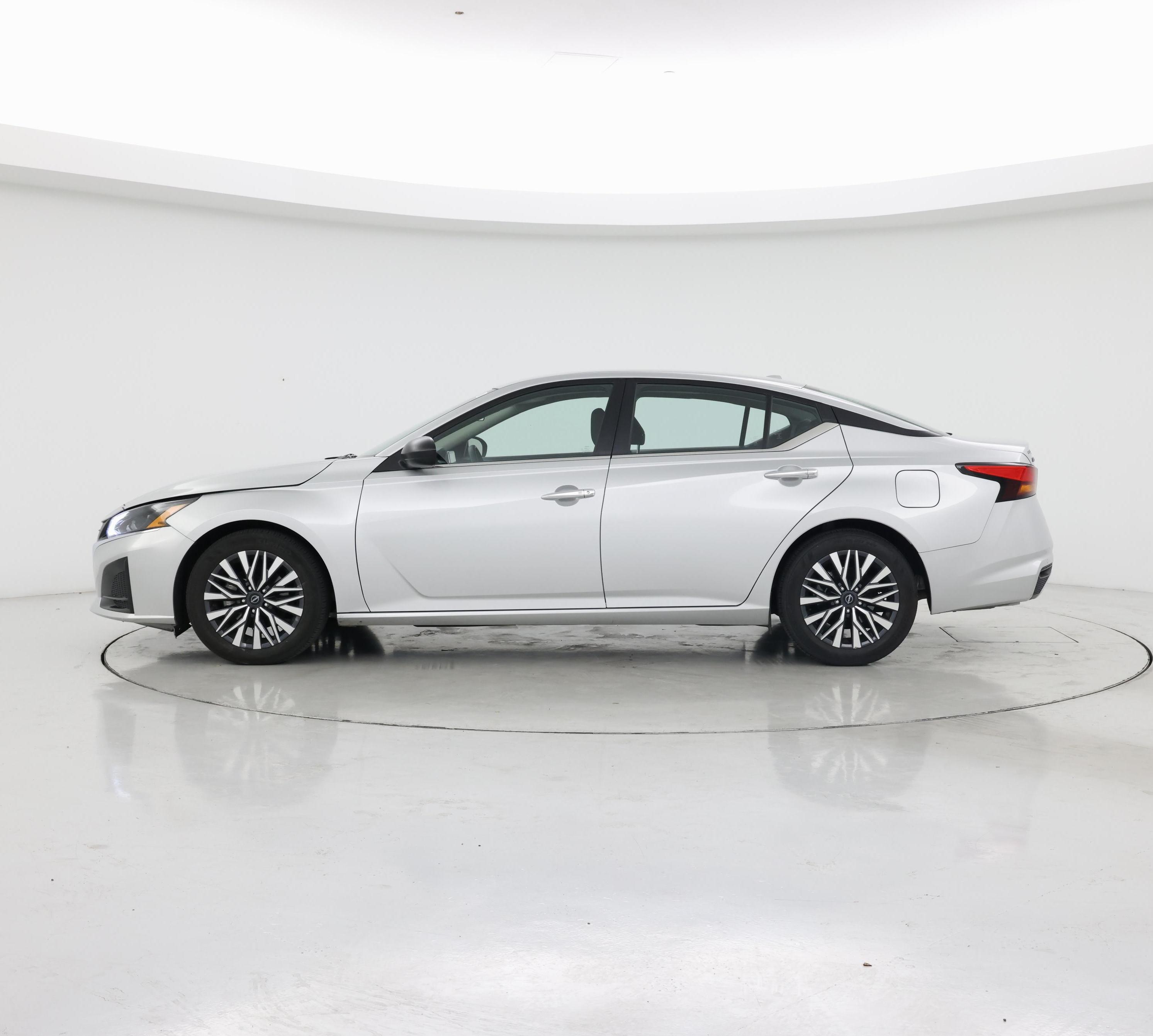Thumbnail: 2024 Nissan Altima - 3