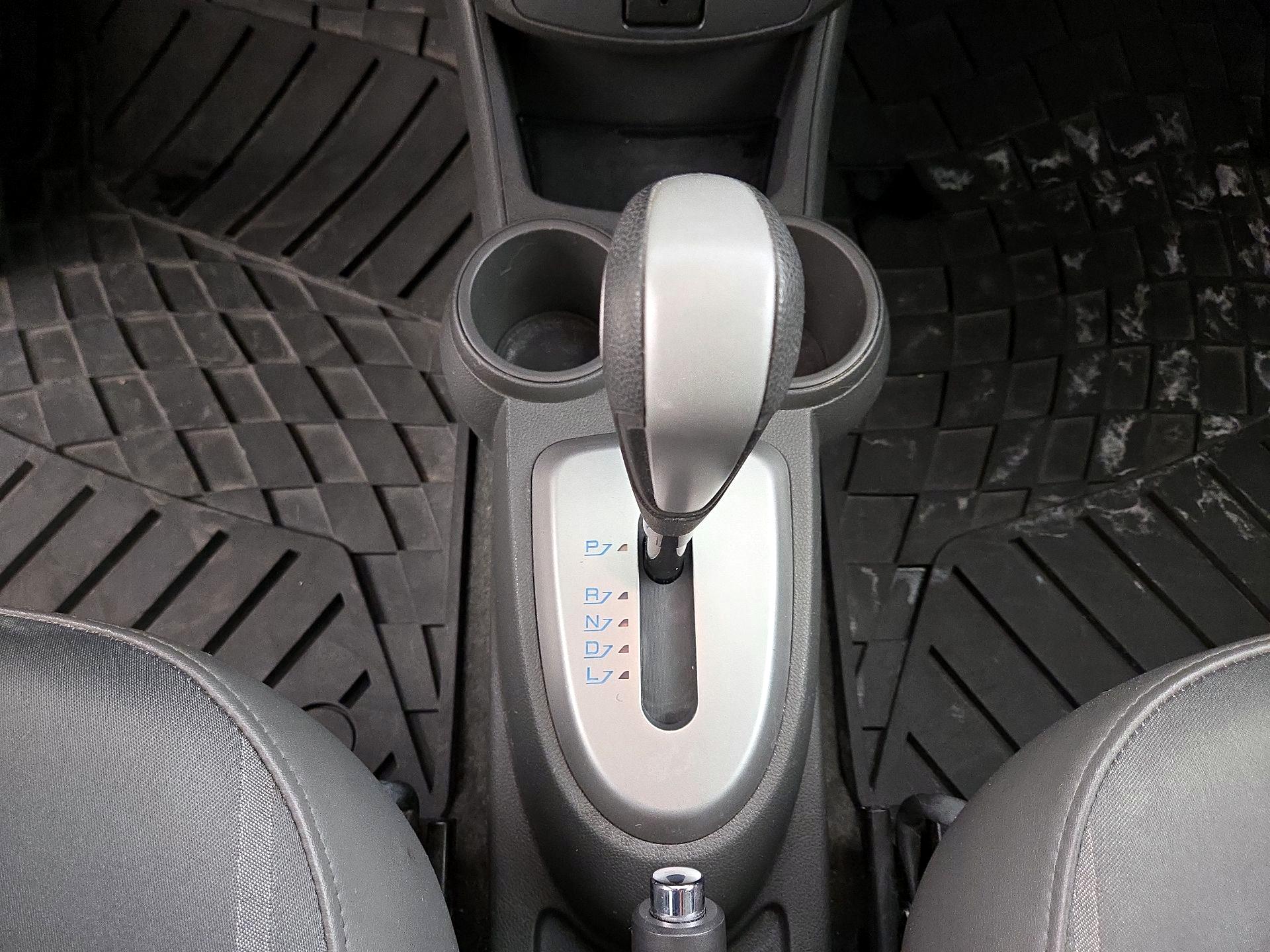 Thumbnail: 2014 Chevrolet Spark - 16