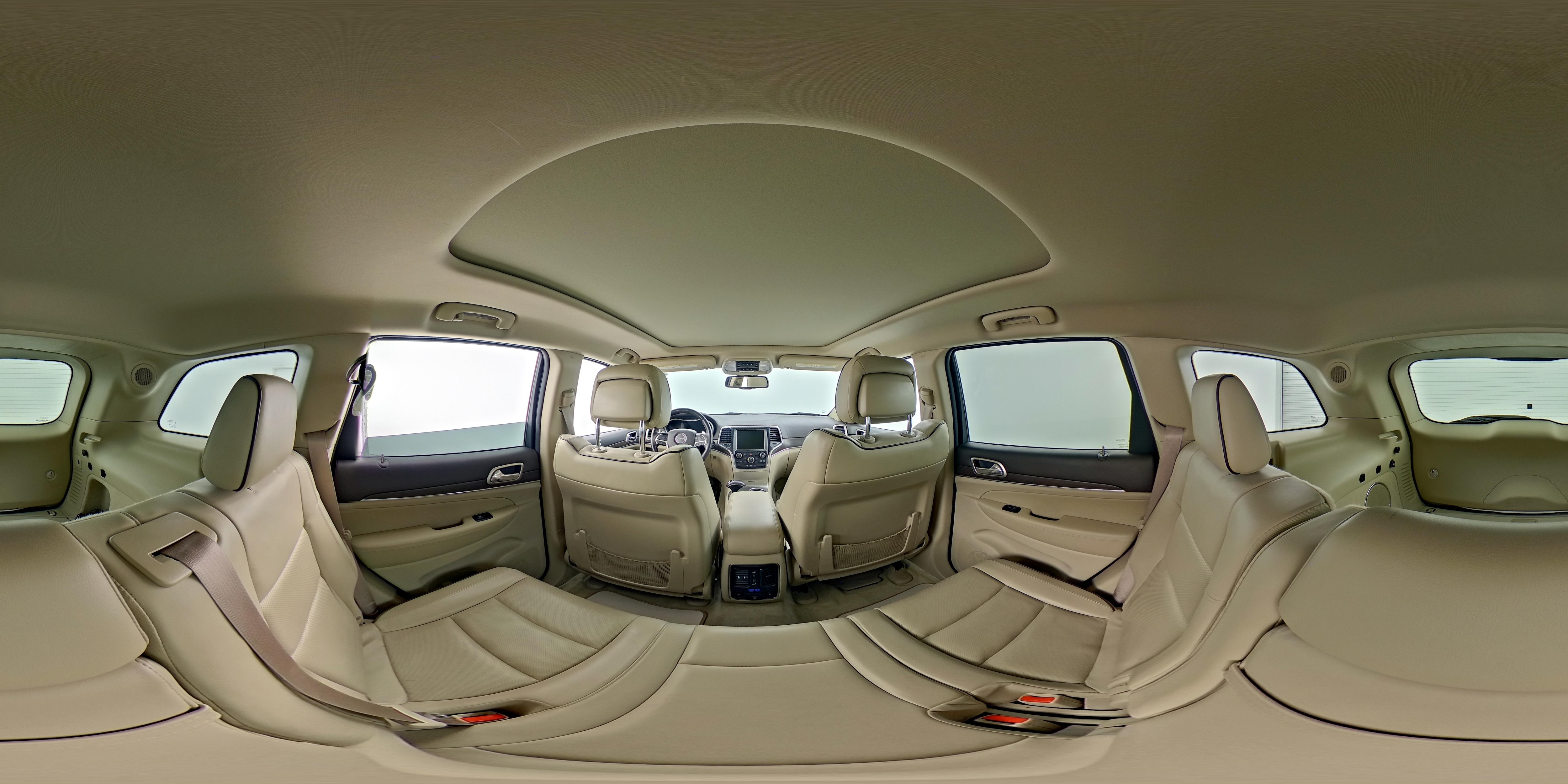 2015 Jeep Grand Cherokee Overland - Photo 27