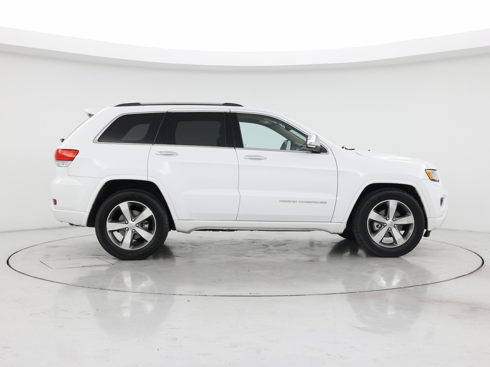 2015 Jeep Grand Cherokee Overland - Photo 8