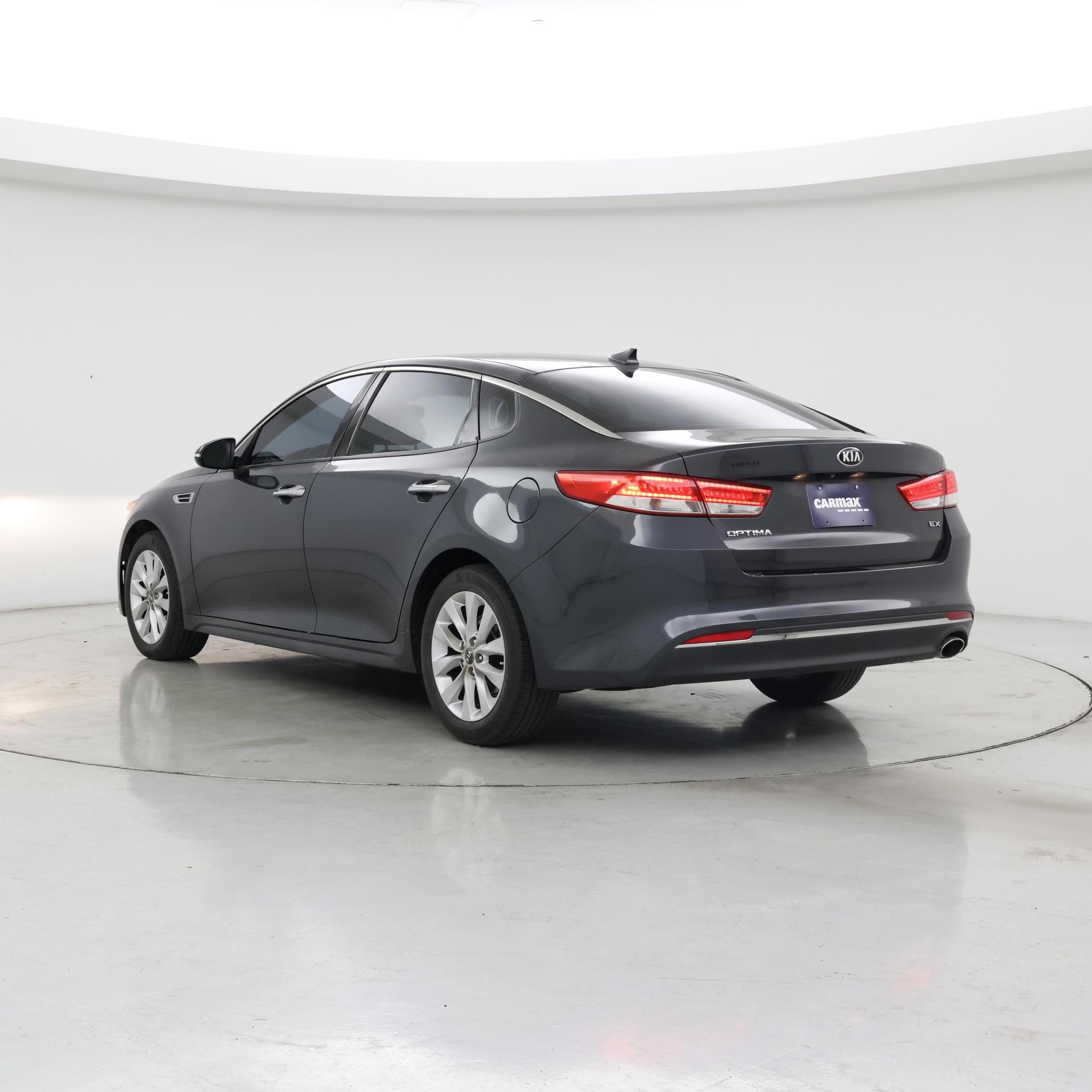 Thumbnail: 2017 Kia Optima - 2