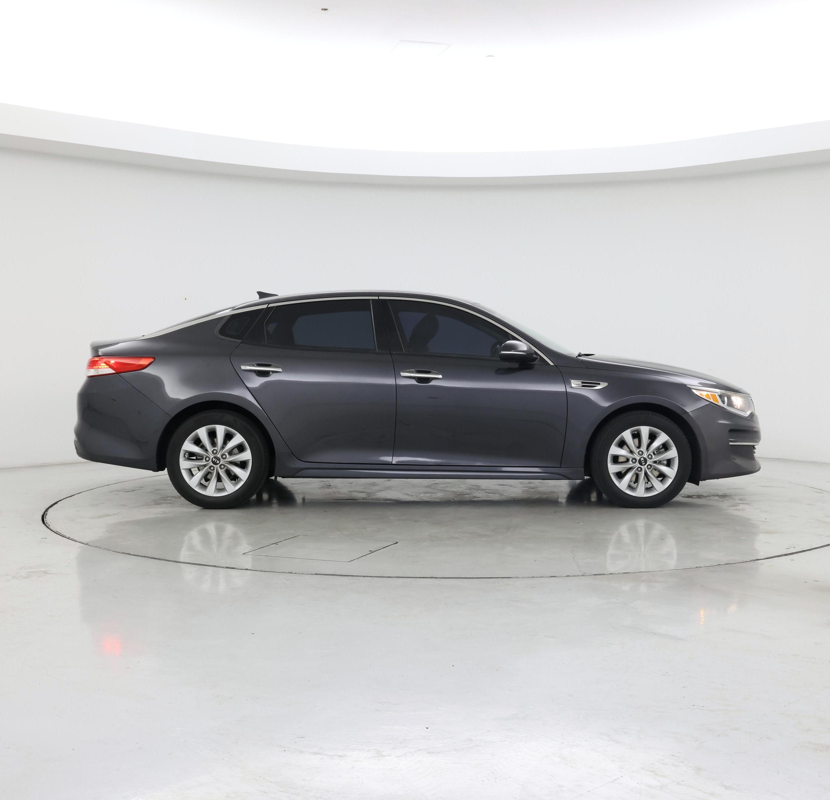 Thumbnail: 2017 Kia Optima - 7