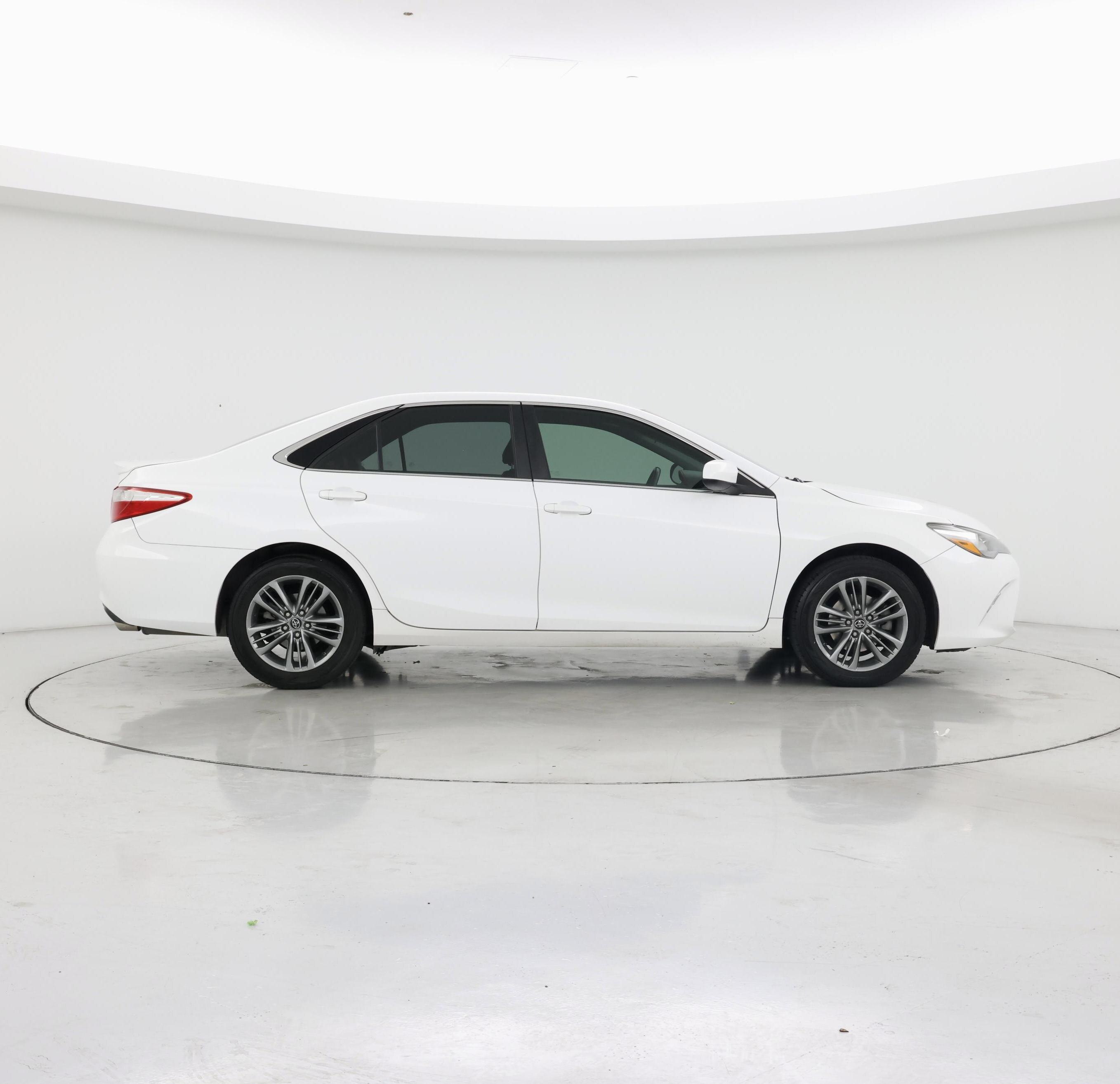 Thumbnail: 2017 Toyota Camry - 7